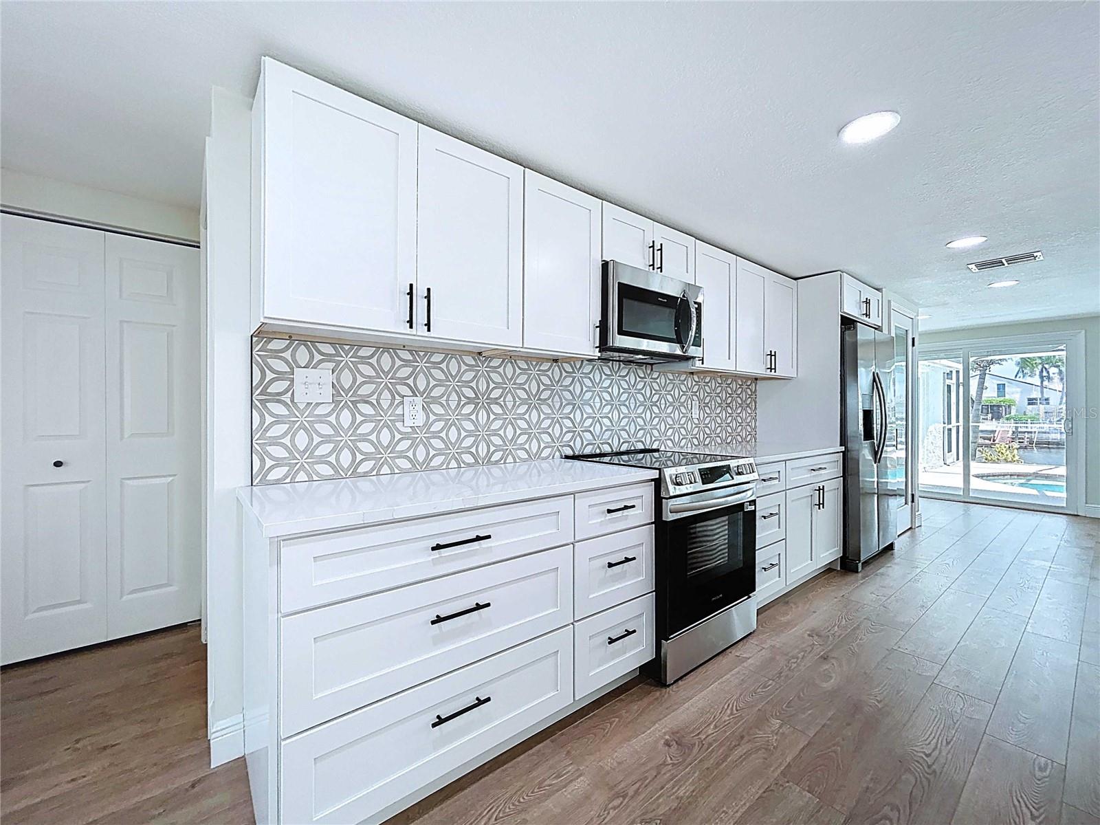 5040 GLENN DR, NEW PORT RICHEY, FL, 34652