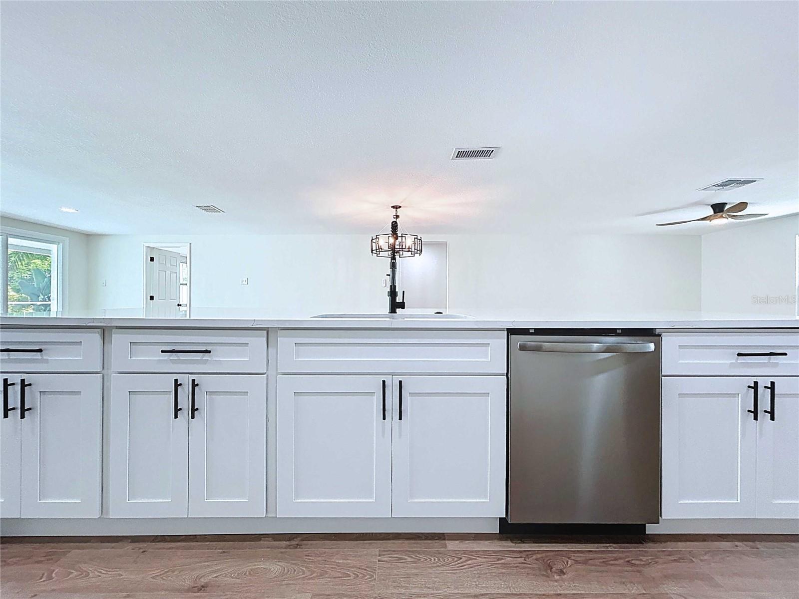 5040 GLENN DR, NEW PORT RICHEY, FL, 34652