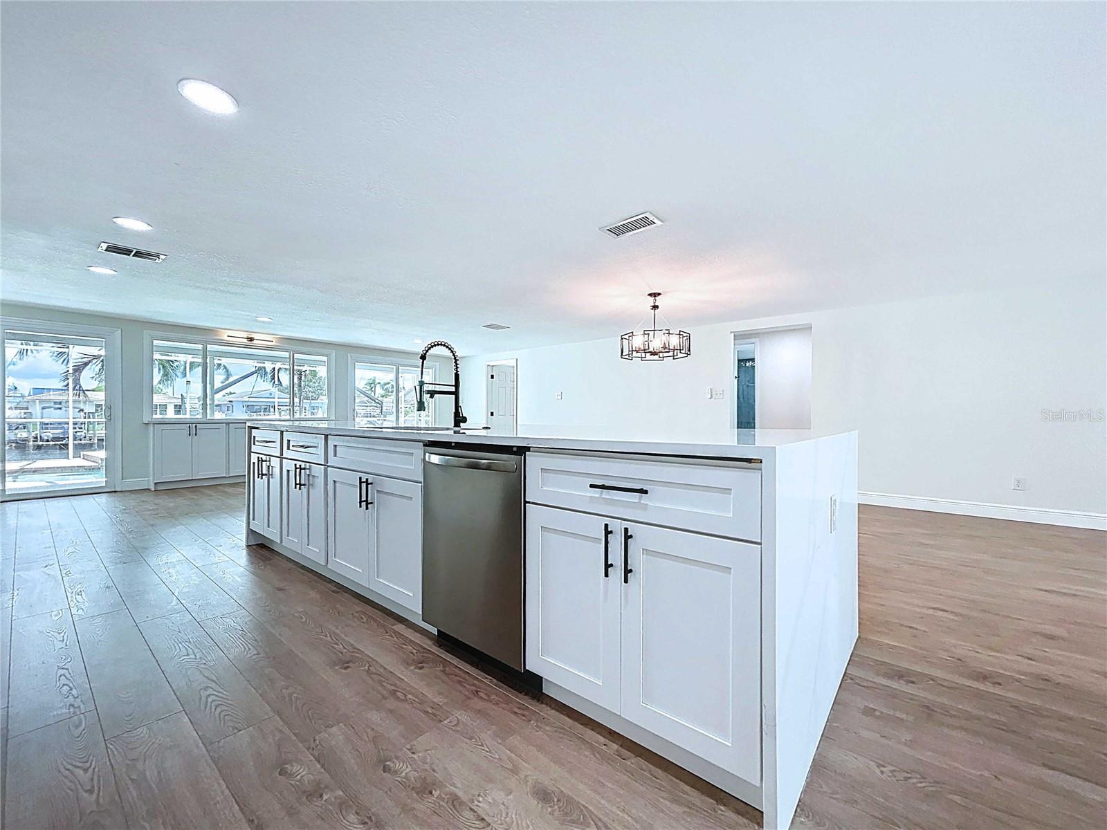 5040 GLENN DR, NEW PORT RICHEY, FL, 34652