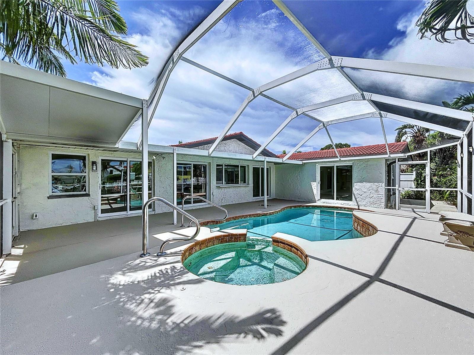 5040 GLENN DR, NEW PORT RICHEY, FL, 34652