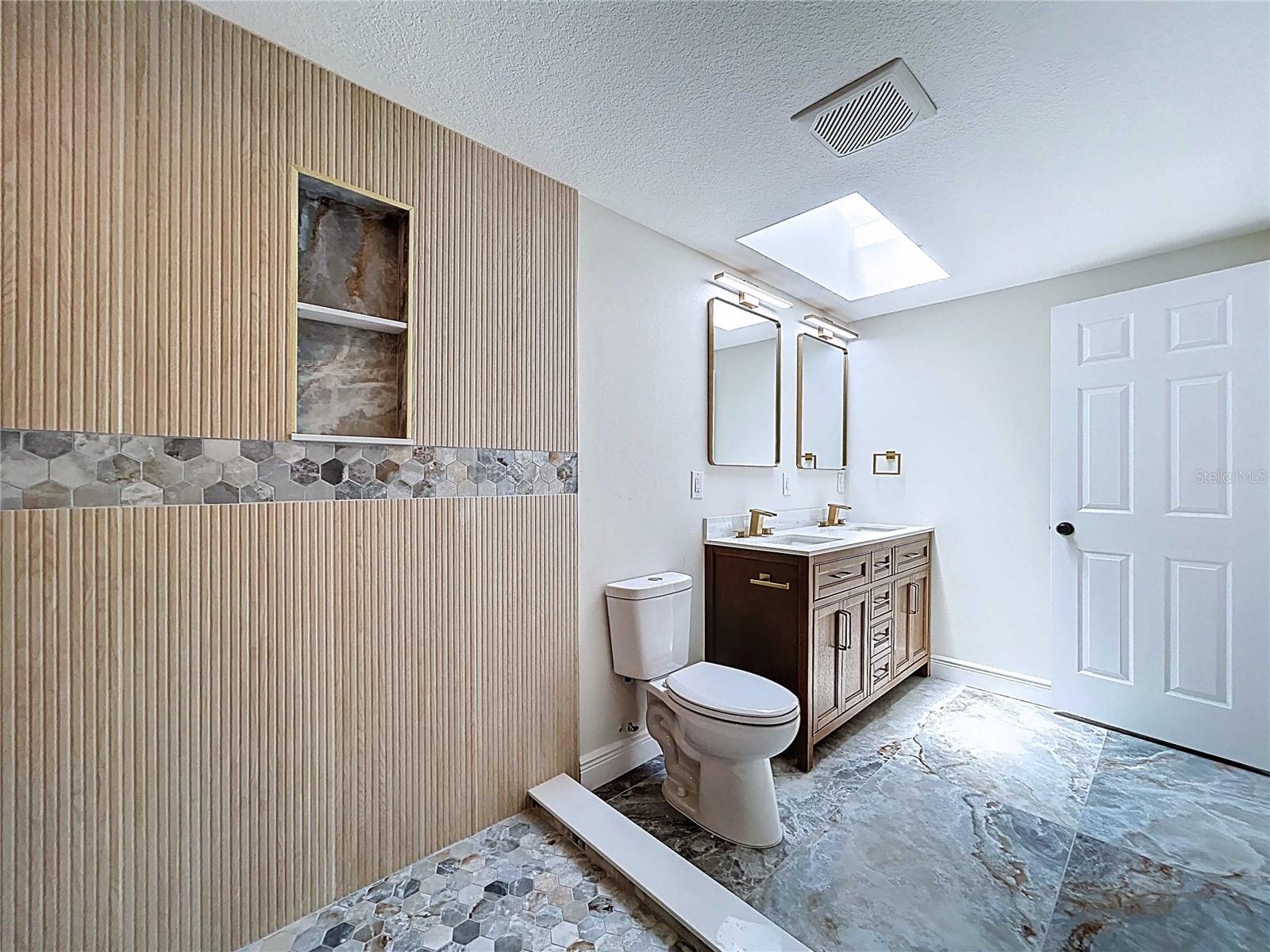 5040 GLENN DR, NEW PORT RICHEY, FL, 34652