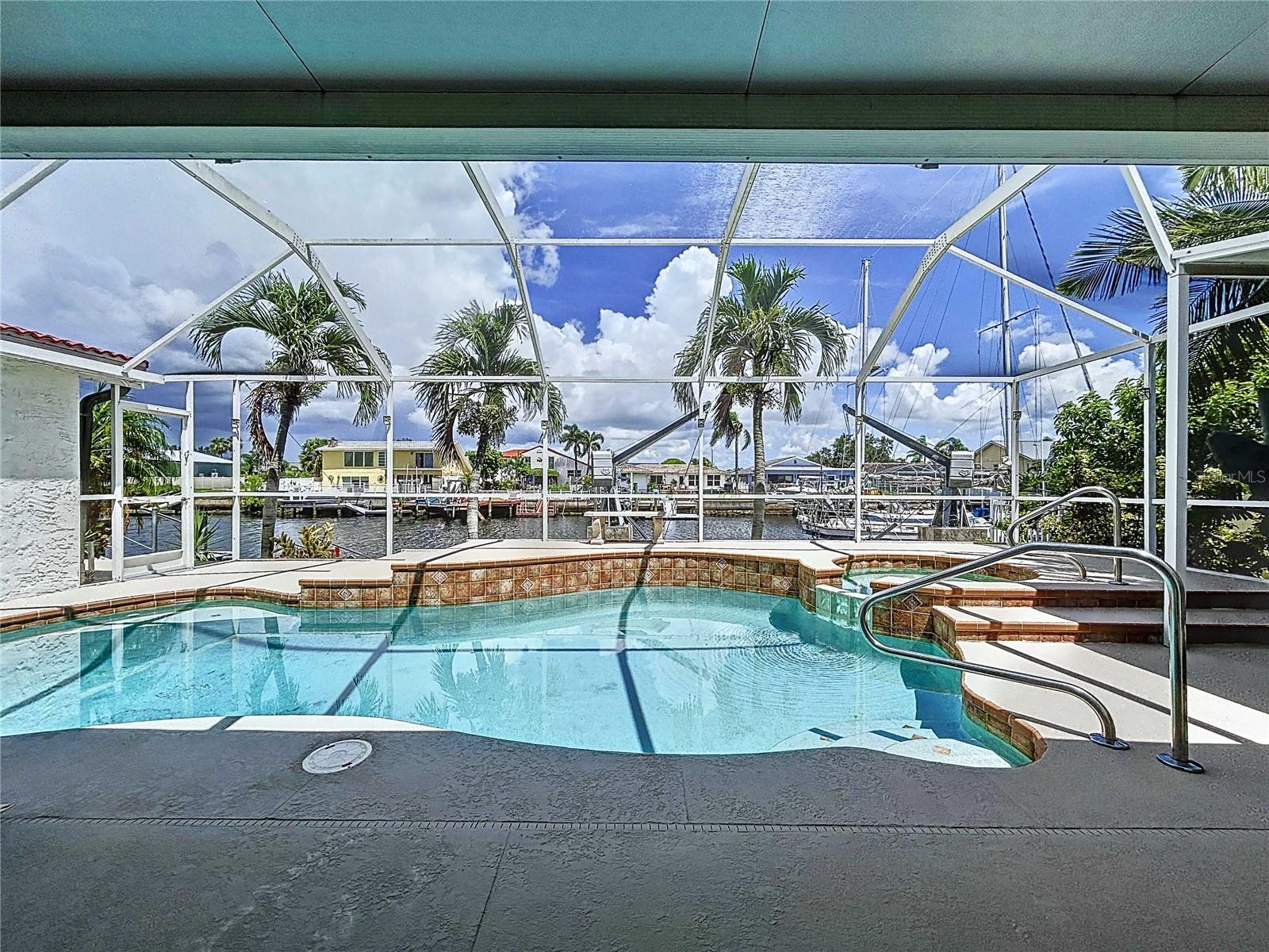 5040 GLENN DR, NEW PORT RICHEY, FL, 34652