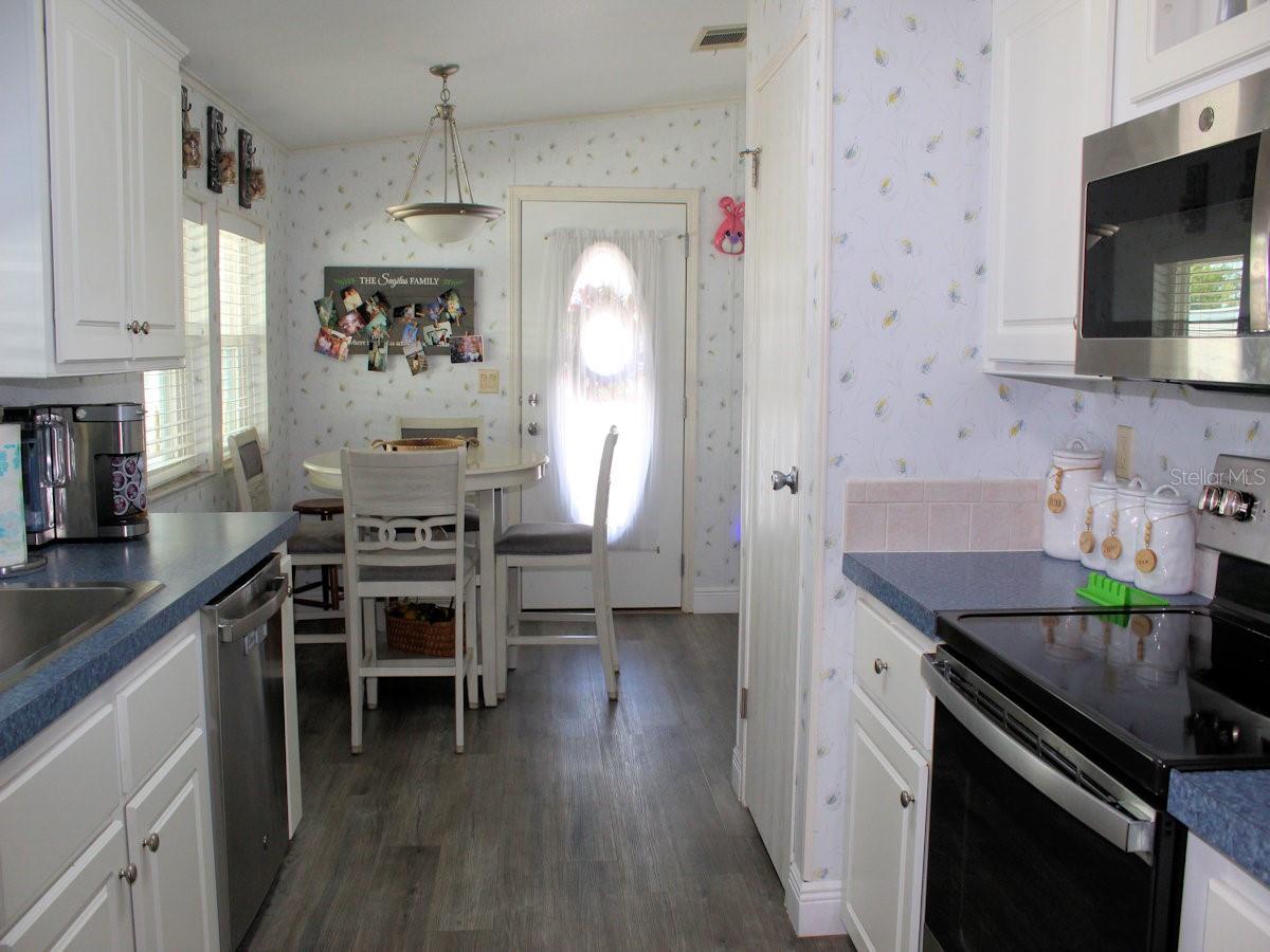 64 THATCH PALM ST W, LARGO, FL, 33770