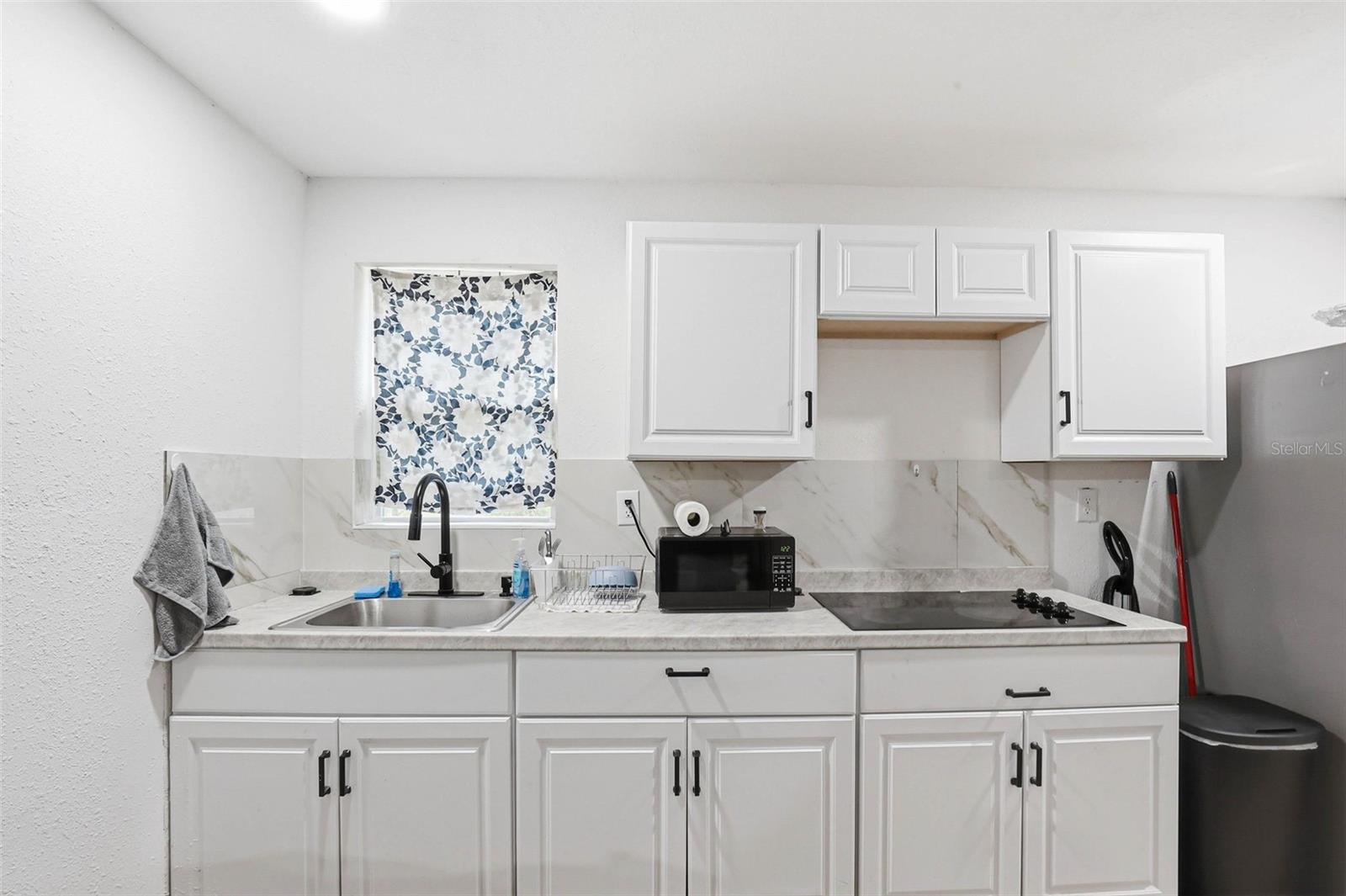 30151 LYNNE DR, WESLEY CHAPEL, FL, 33543