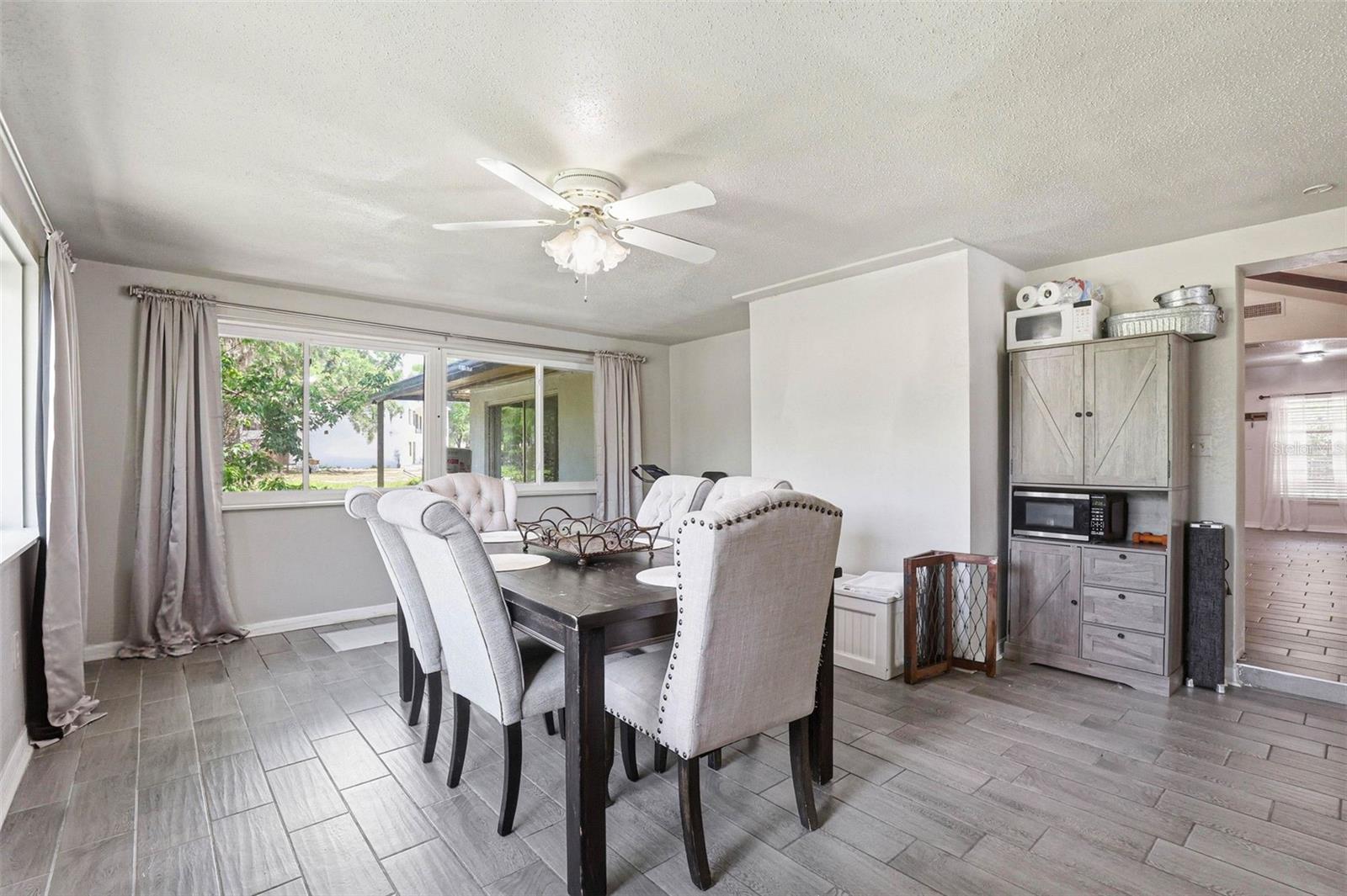 30151 LYNNE DR, WESLEY CHAPEL, FL, 33543