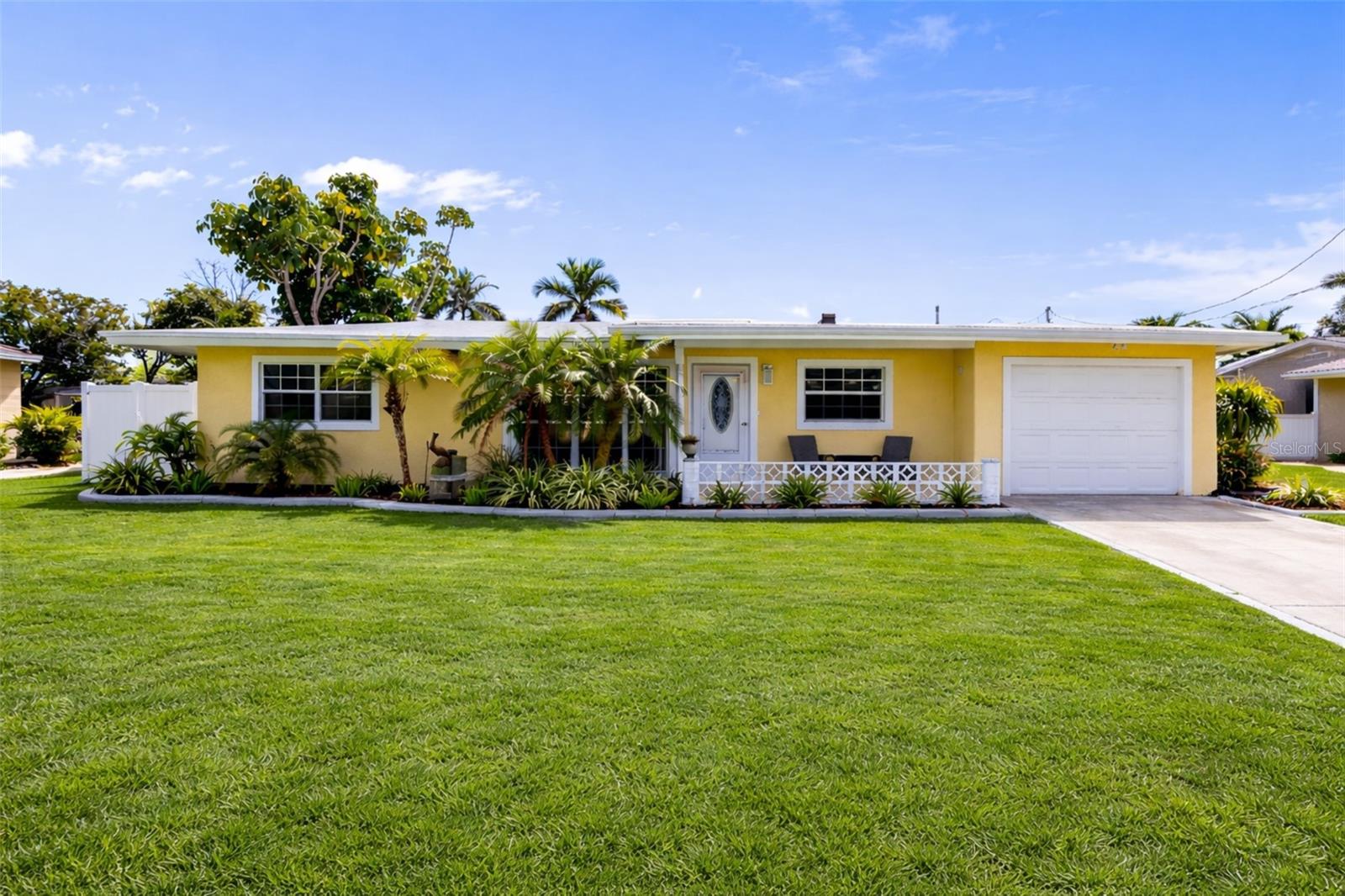 109 ARLINGTON CT NE, PORT CHARLOTTE, FL, 33952