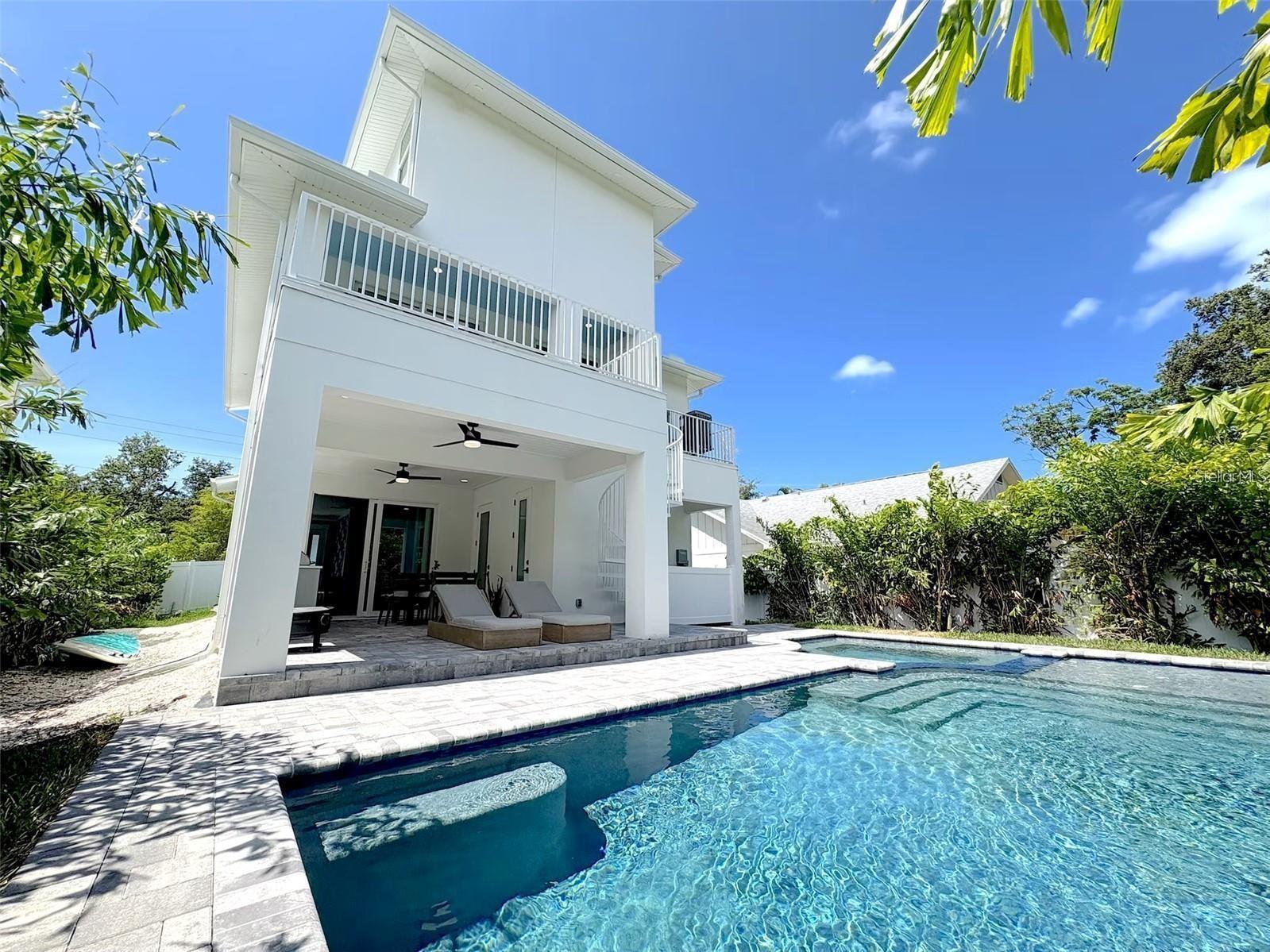 1647 SIESTA DR, SARASOTA, FL, 34239