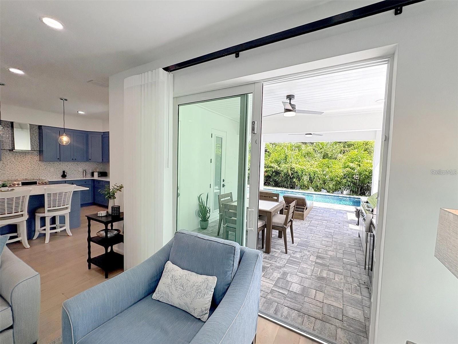 1647 SIESTA DR, SARASOTA, FL, 34239