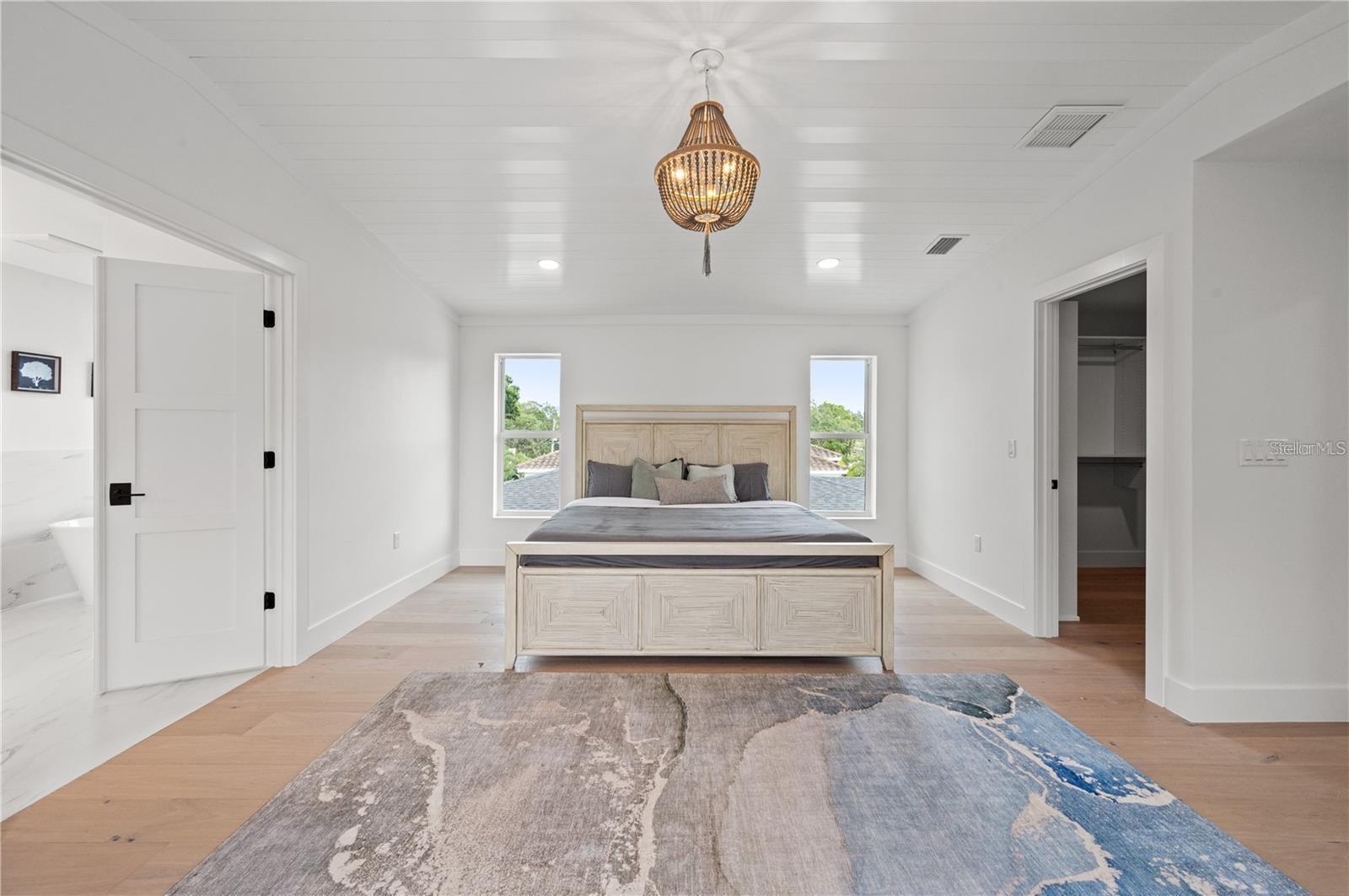 1647 SIESTA DR, SARASOTA, FL, 34239