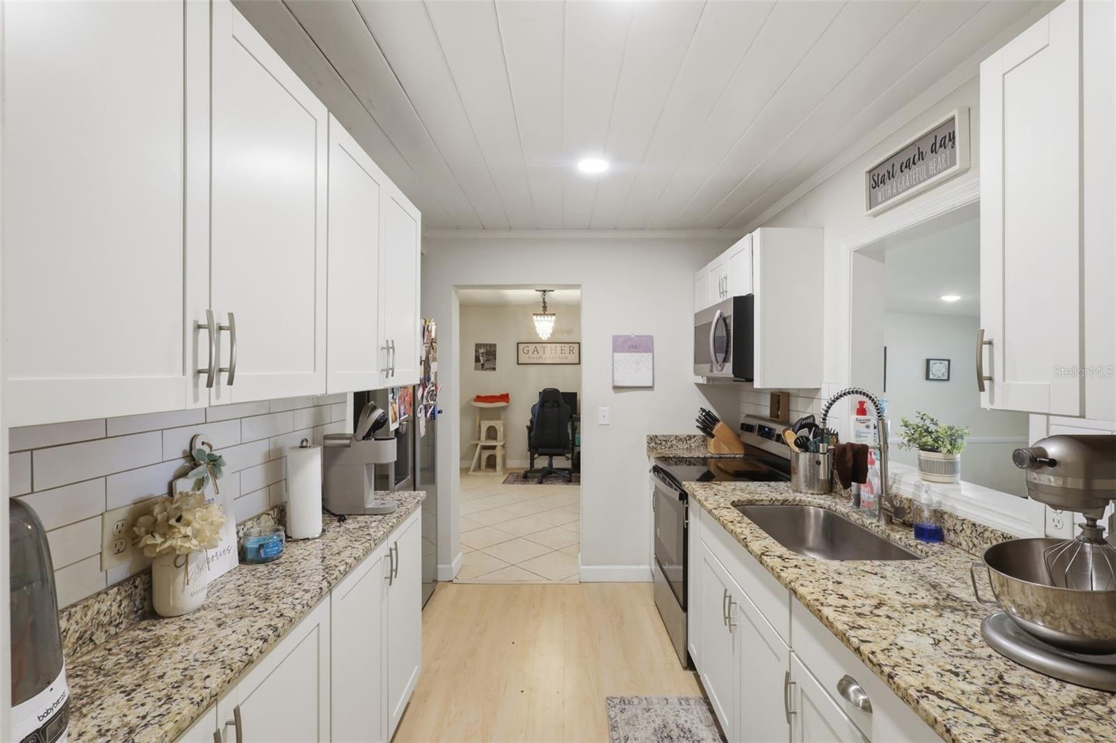 112 EDWARDS AVE, ORANGE CITY, FL, 32763