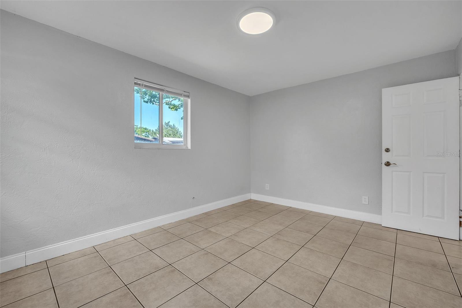 747 DERBYSHIRE RD, DAYTONA BEACH, FL, 32114