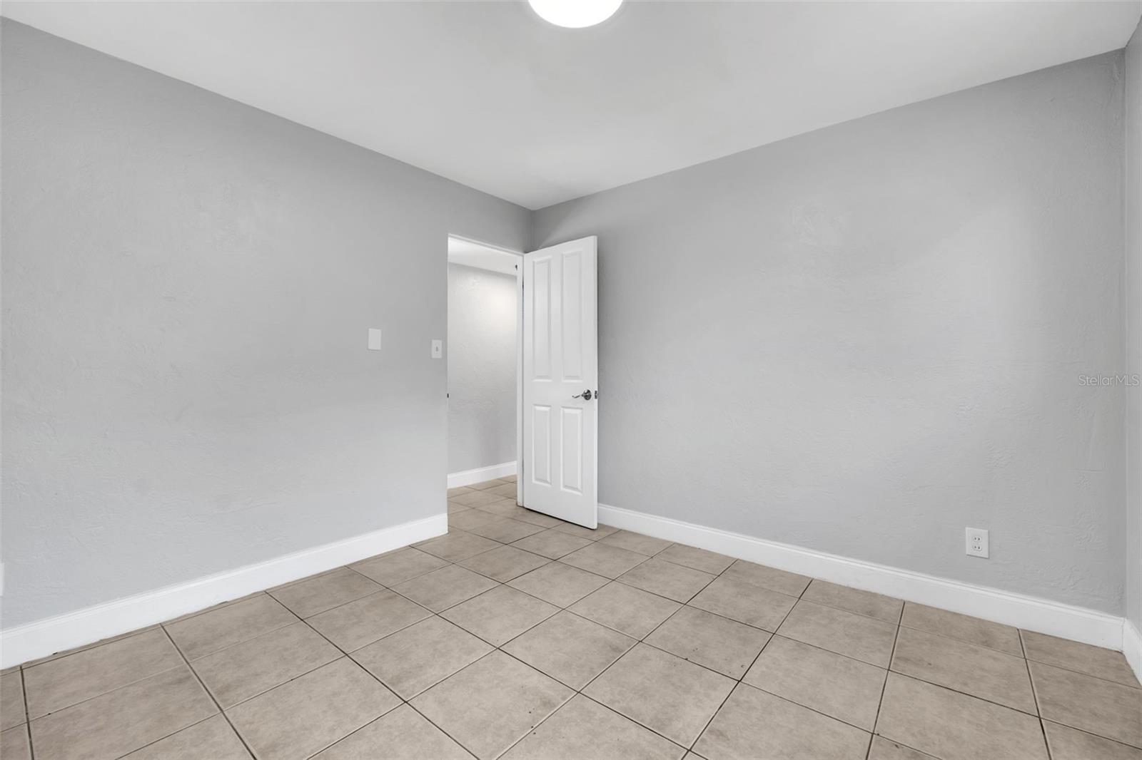 747 DERBYSHIRE RD, DAYTONA BEACH, FL, 32114