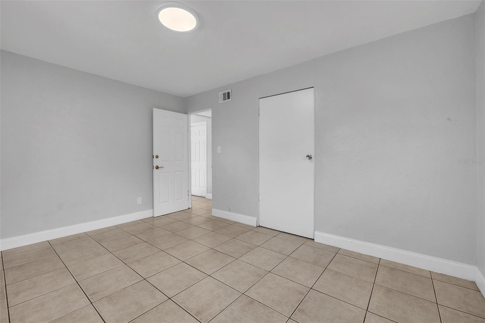 747 DERBYSHIRE RD, DAYTONA BEACH, FL, 32114