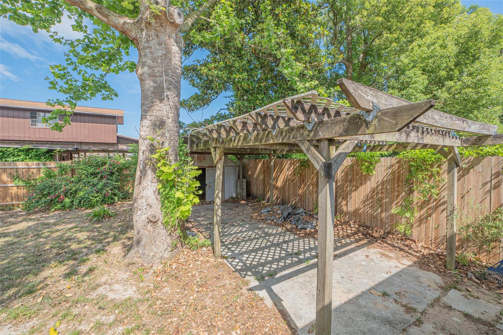 747 DERBYSHIRE RD, DAYTONA BEACH, FL, 32114