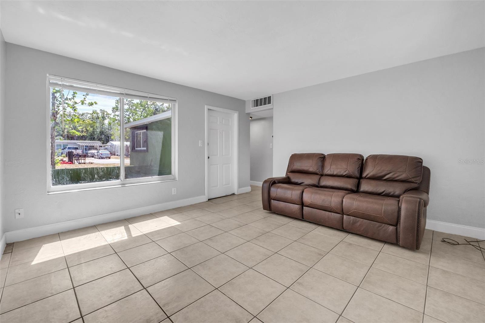 747 DERBYSHIRE RD, DAYTONA BEACH, FL, 32114