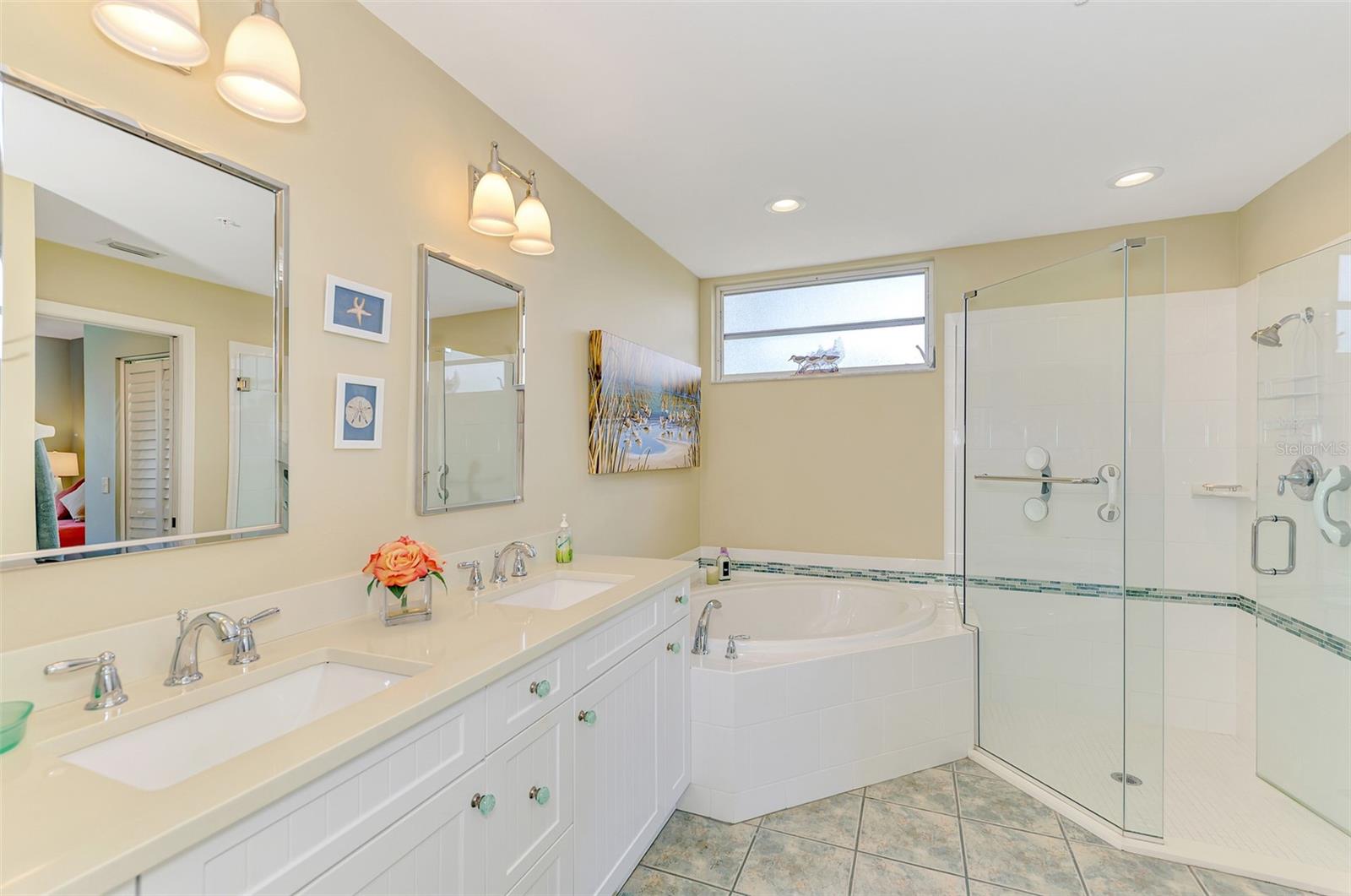 8911 VERANDA WAY #211, SARASOTA, FL, 34238