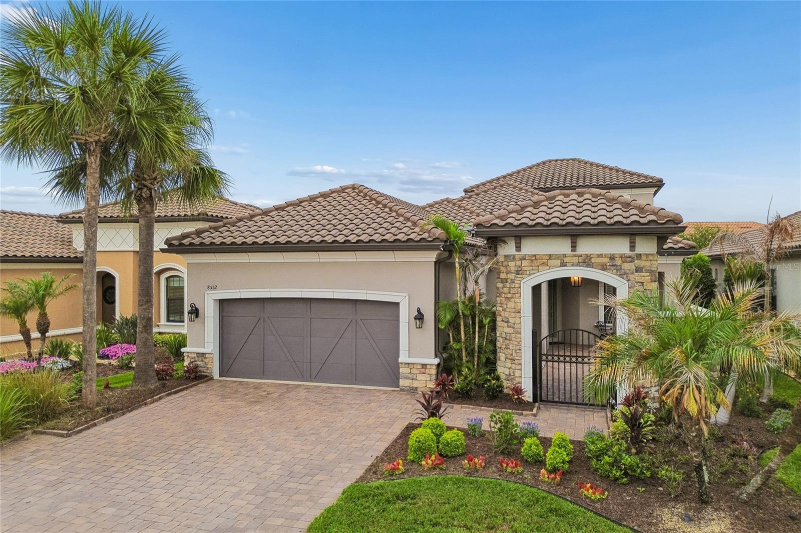 8552 GRAND ALBERATO RD, TAMPA, FL, 33647