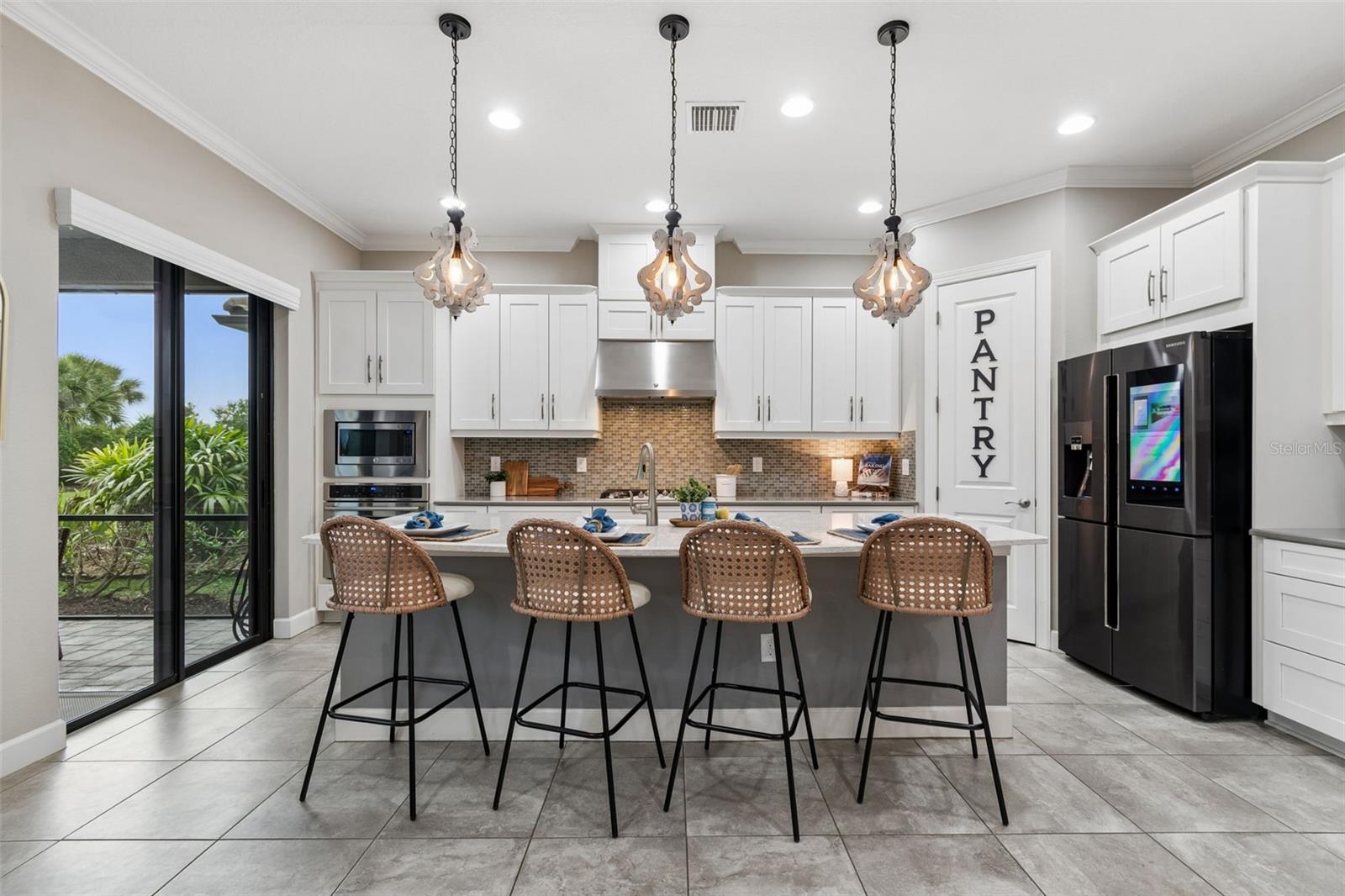 8552 GRAND ALBERATO RD, TAMPA, FL, 33647