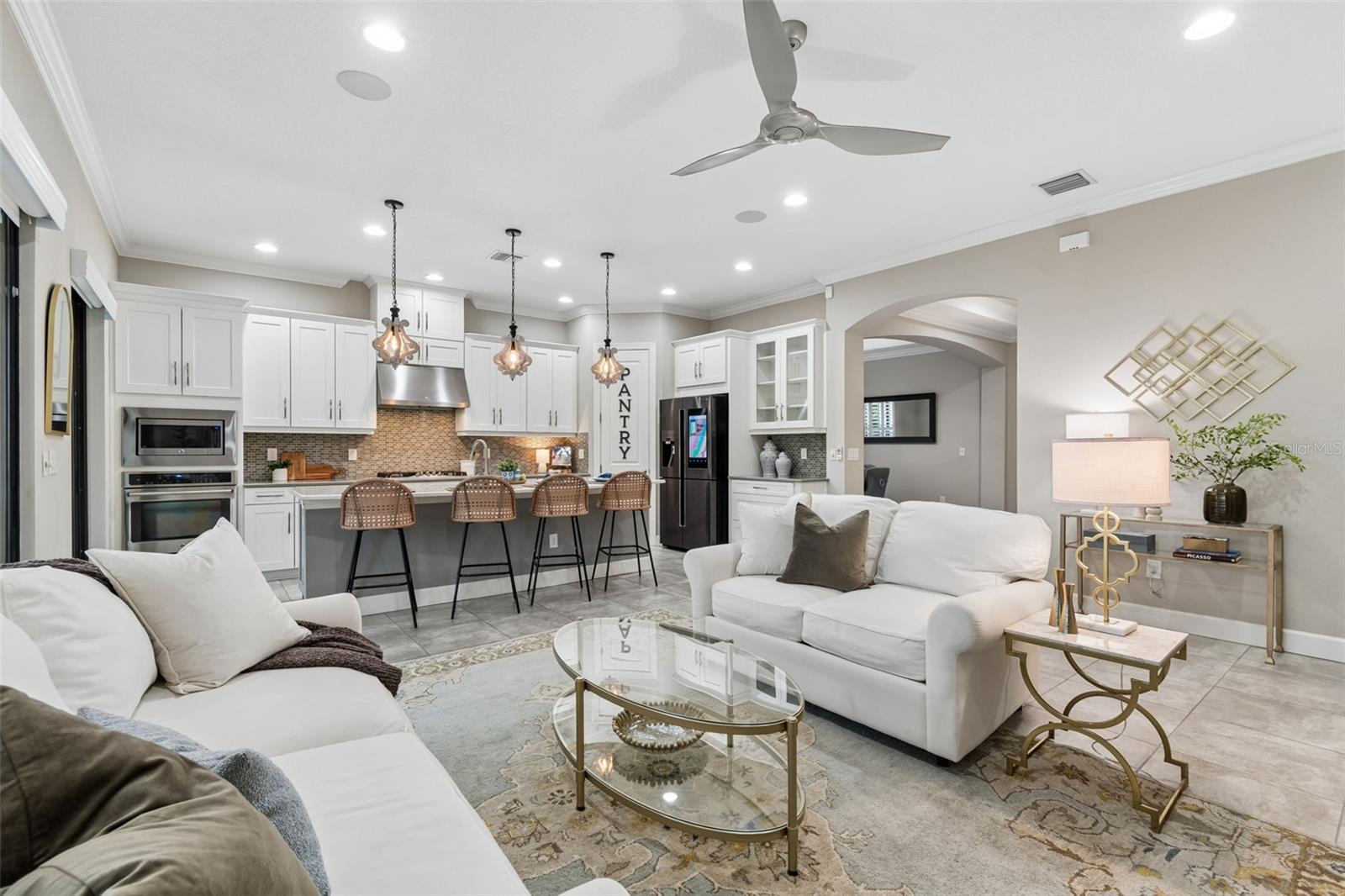 8552 GRAND ALBERATO RD, TAMPA, FL, 33647