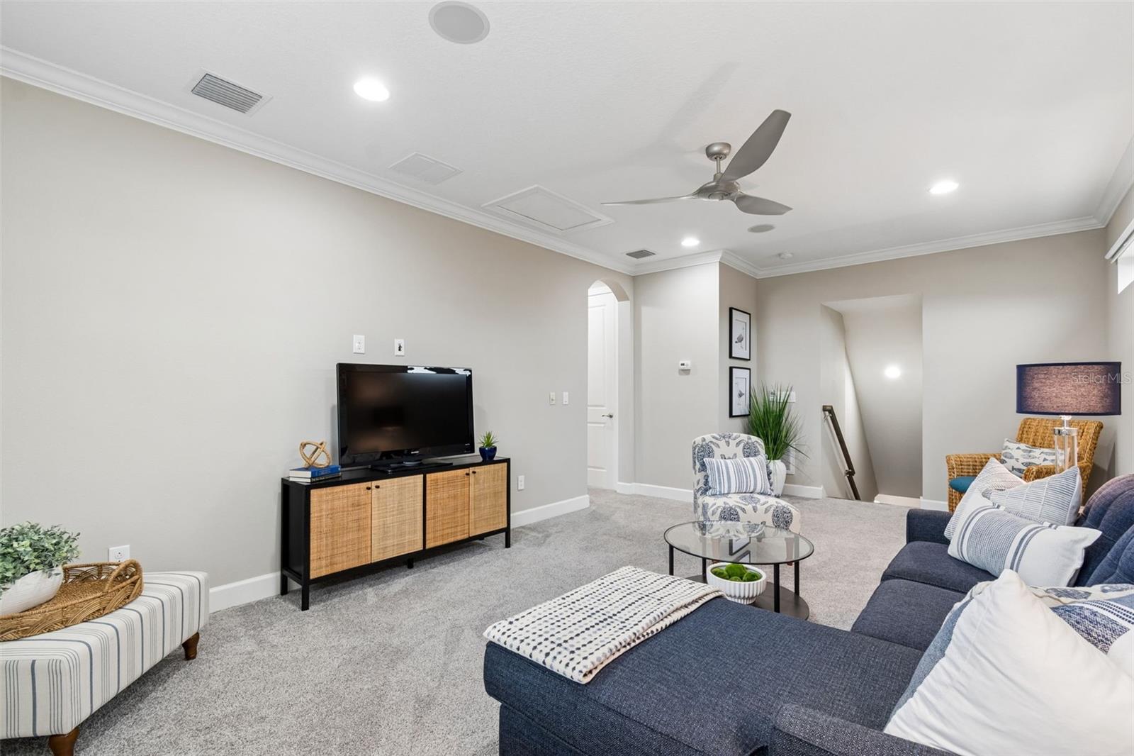 8552 GRAND ALBERATO RD, TAMPA, FL, 33647