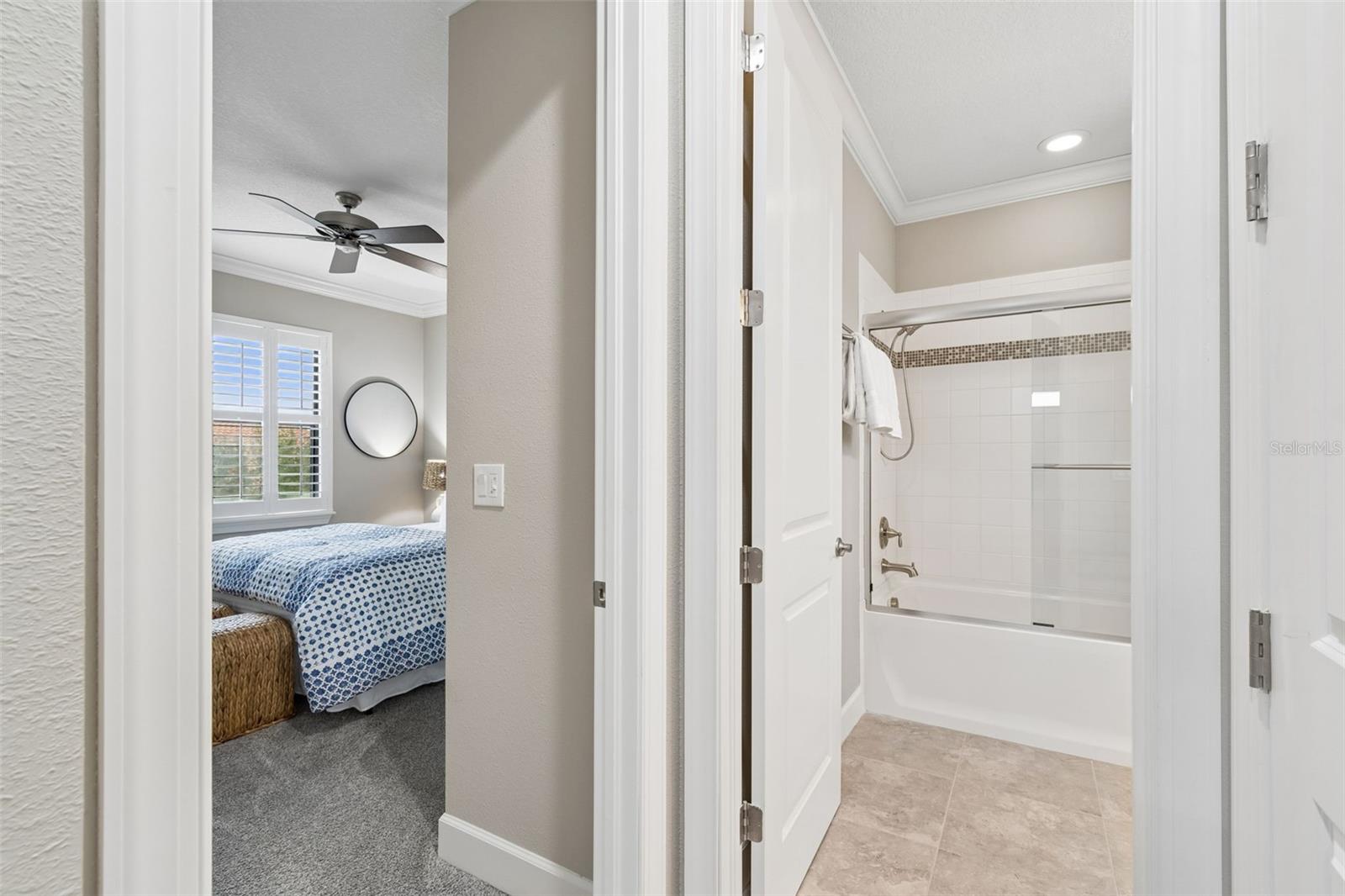 8552 GRAND ALBERATO RD, TAMPA, FL, 33647