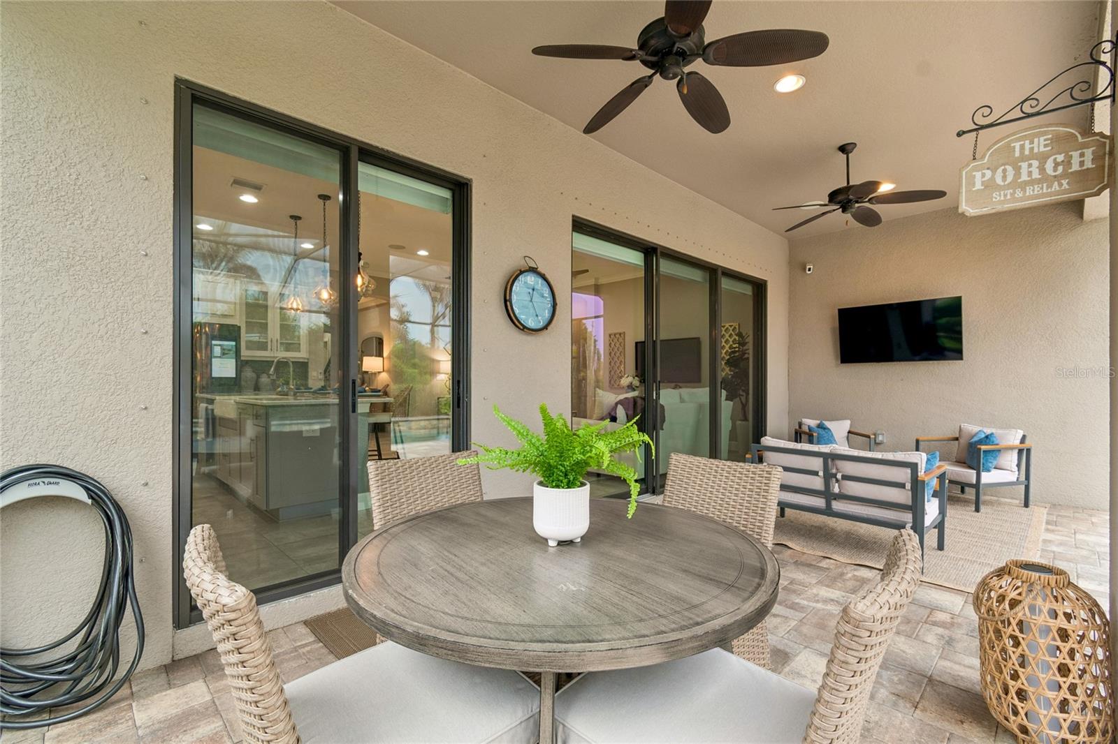8552 GRAND ALBERATO RD, TAMPA, FL, 33647