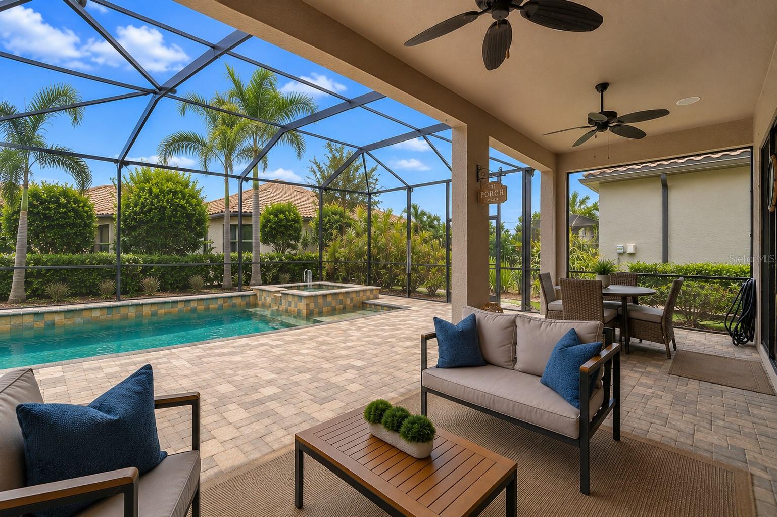 8552 GRAND ALBERATO RD, TAMPA, FL, 33647