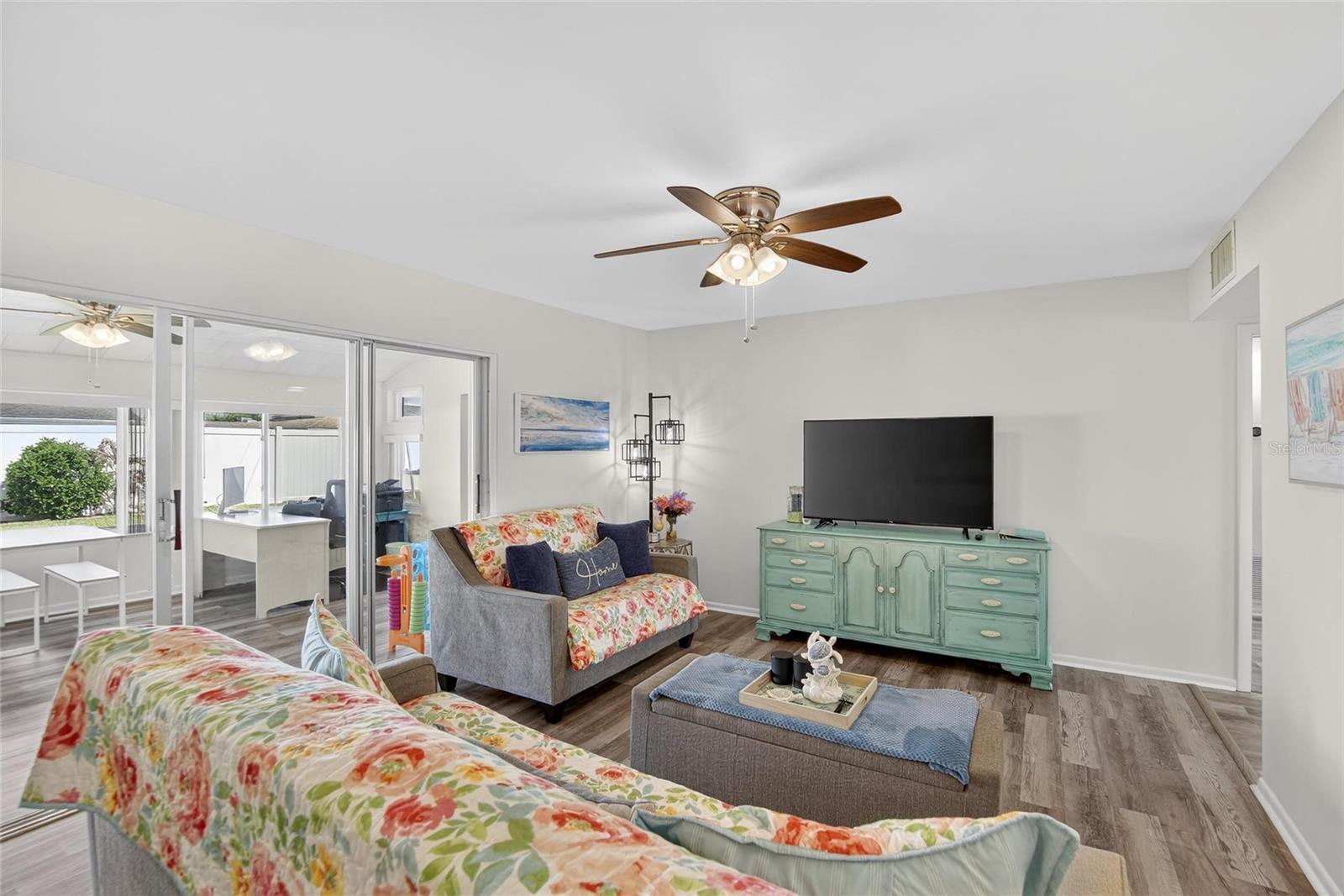 809 OAKMONT AVE, SUN CITY CENTER, FL, 33573