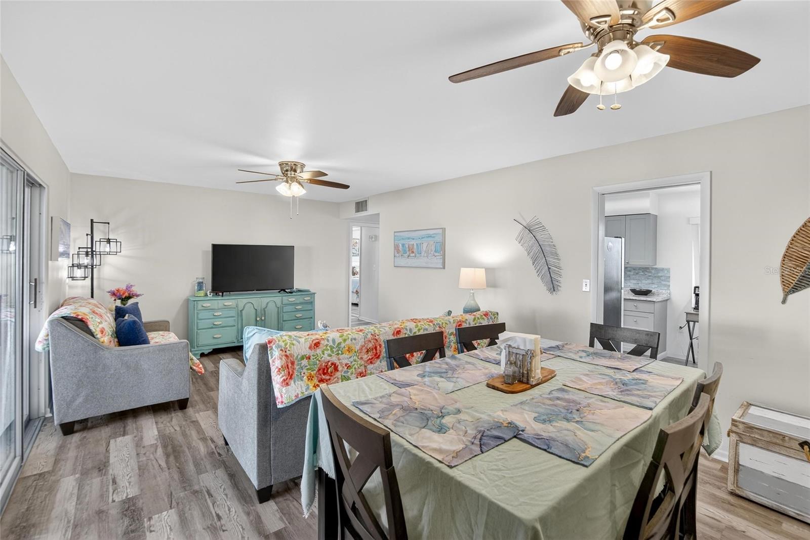 809 OAKMONT AVE, SUN CITY CENTER, FL, 33573