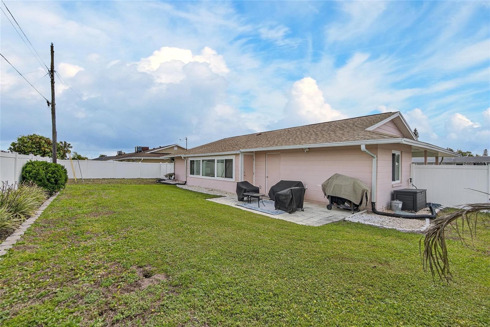 809 OAKMONT AVE, SUN CITY CENTER, FL, 33573