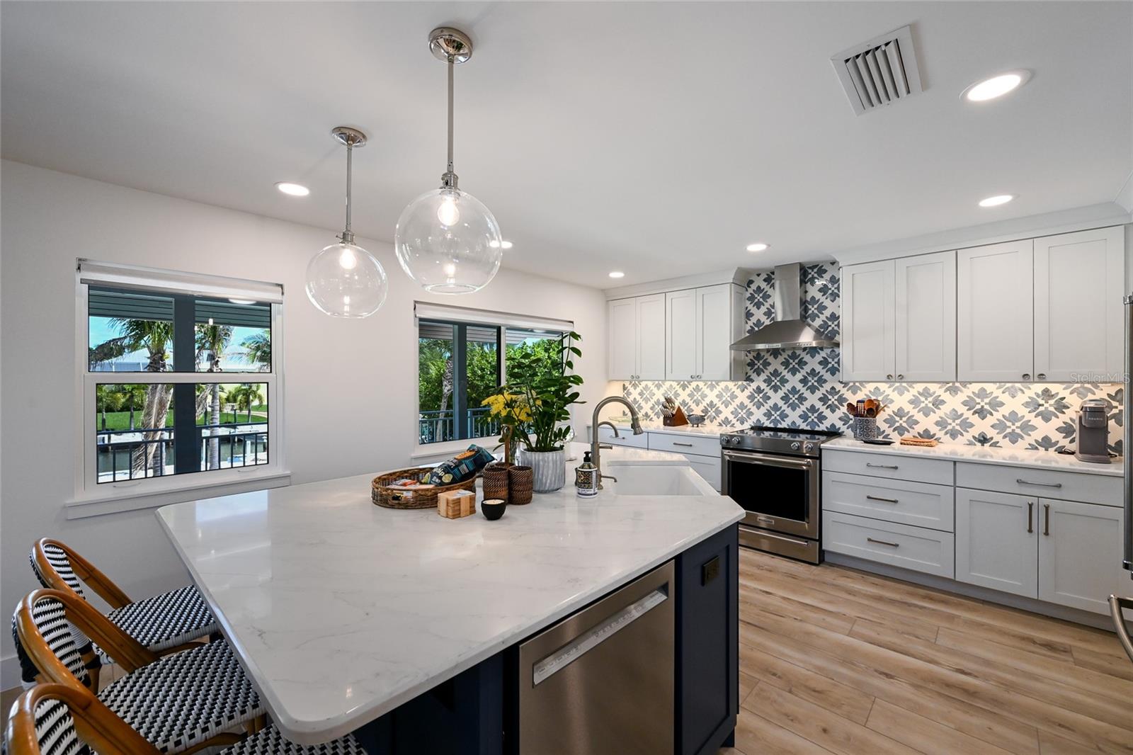 525 GASPAR DR, PLACIDA, FL, 33946