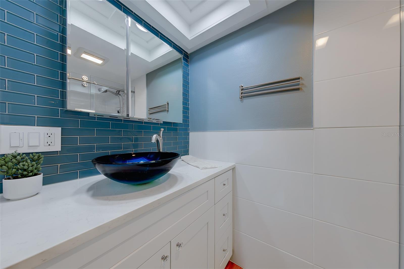 1923 SKY DR, CLEARWATER, FL, 33755