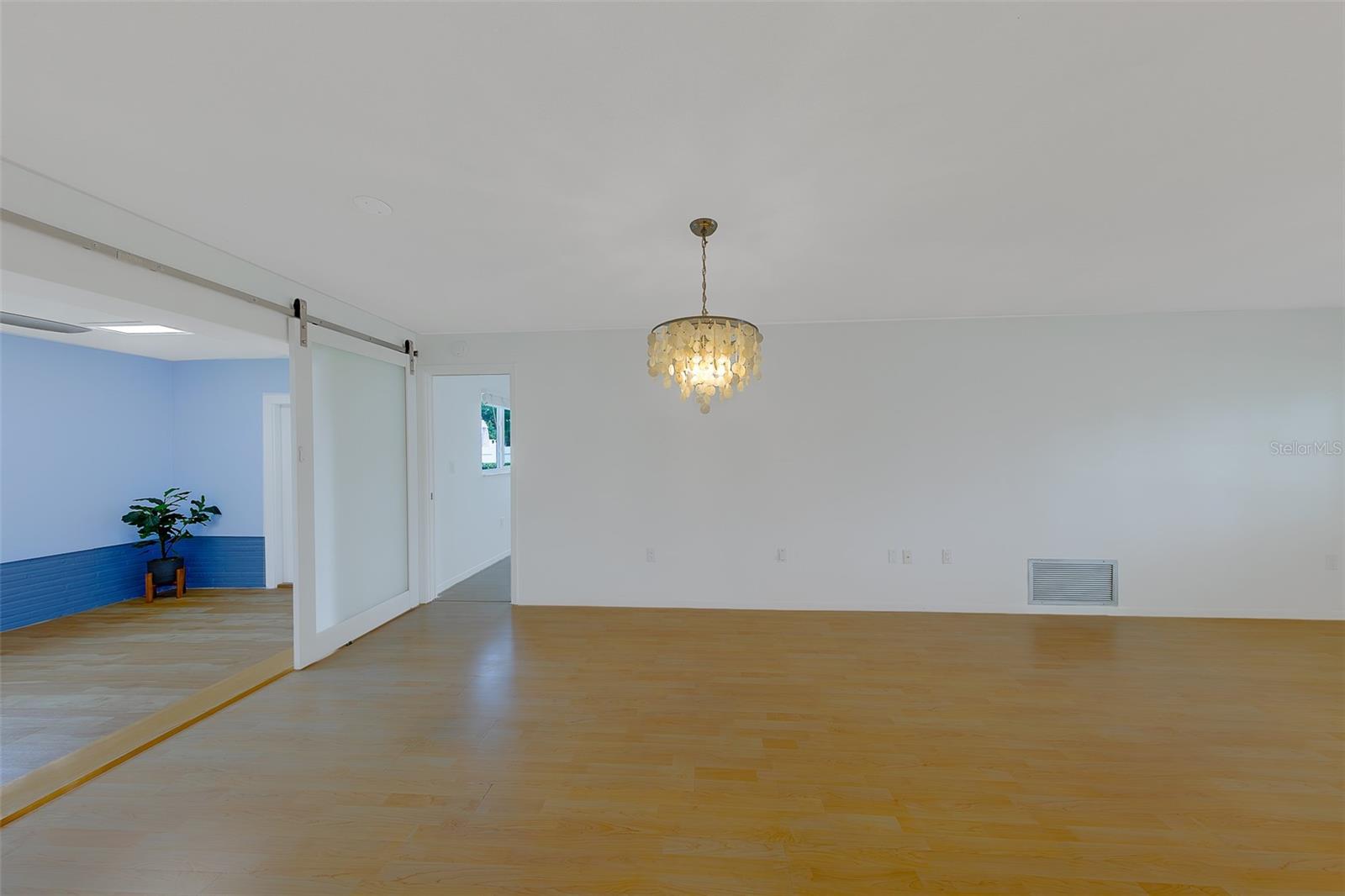 1923 SKY DR, CLEARWATER, FL, 33755