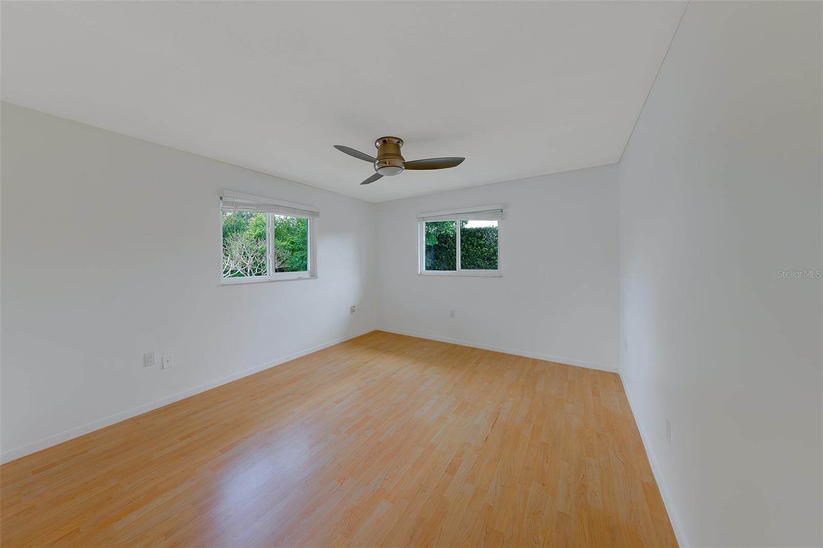 1923 SKY DR, CLEARWATER, FL, 33755