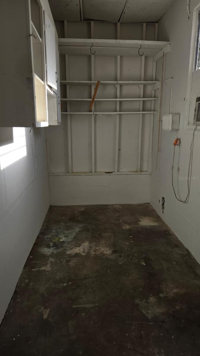 3164 33RD AVE N, ST PETERSBURG, FL, 33713