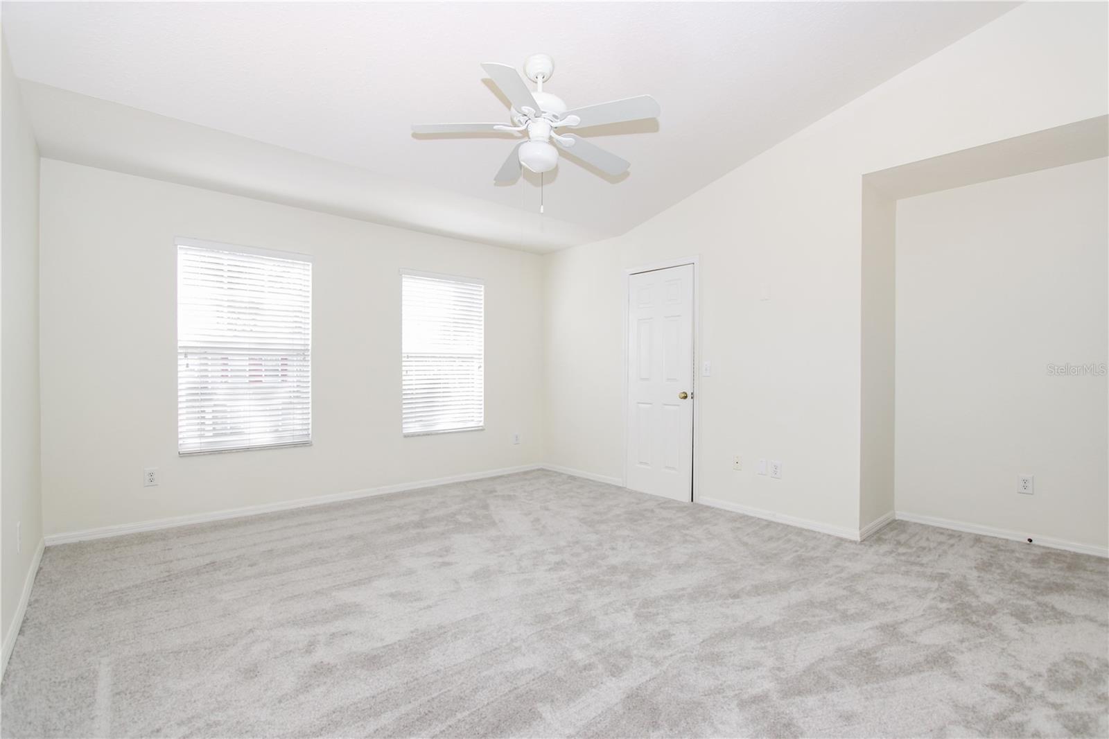 212 GOLDEN POND CT, VALRICO, FL, 33594