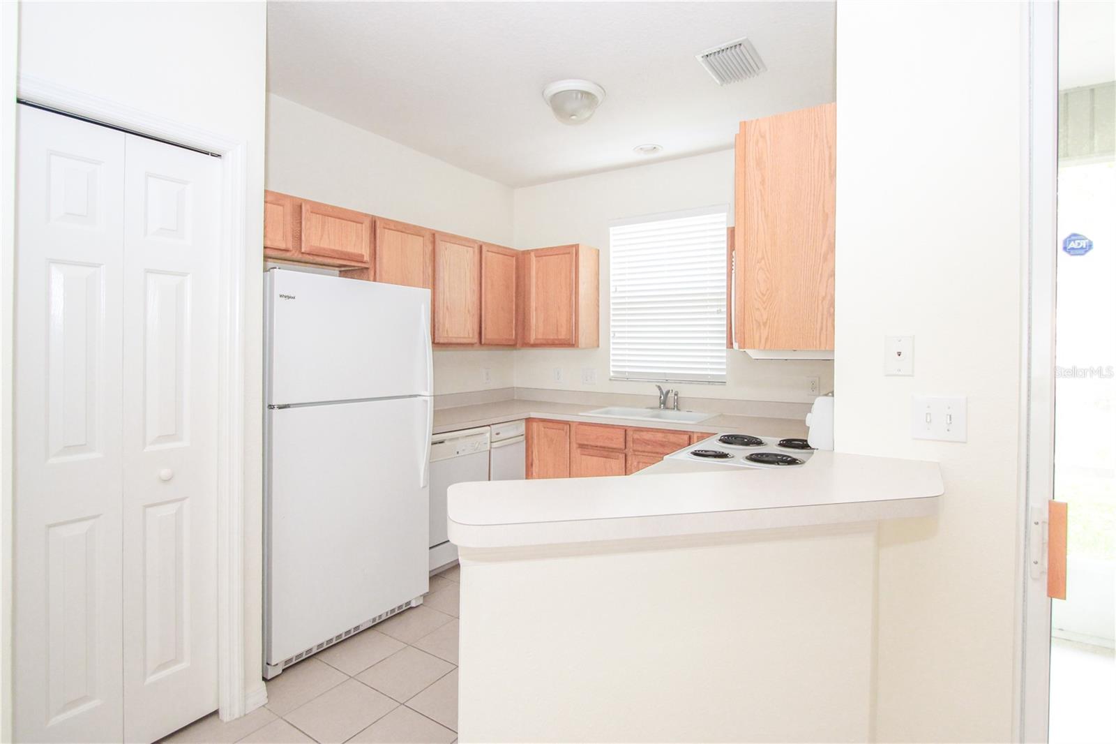 212 GOLDEN POND CT, VALRICO, FL, 33594