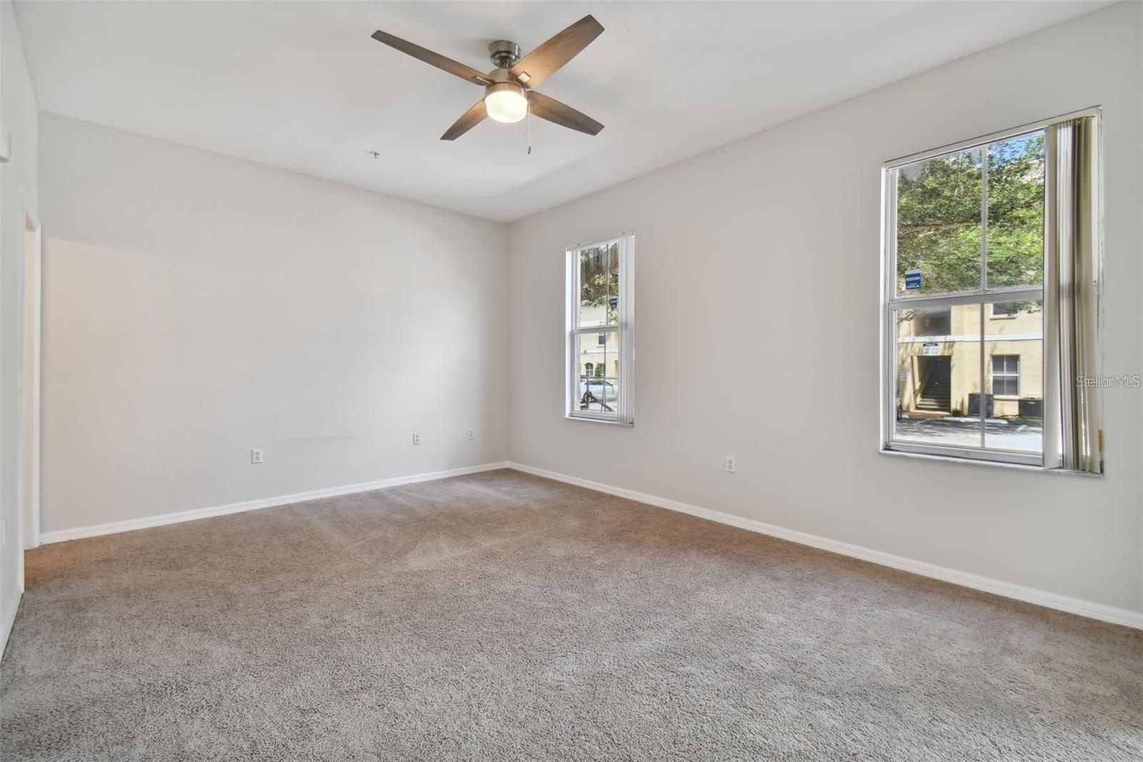 5052 SUNRIDGE PALMS DR #104, TAMPA, FL, 33617