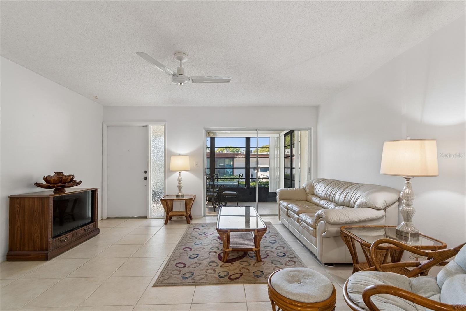 2150 SHELLY DR #B, PALM HARBOR, FL, 34684