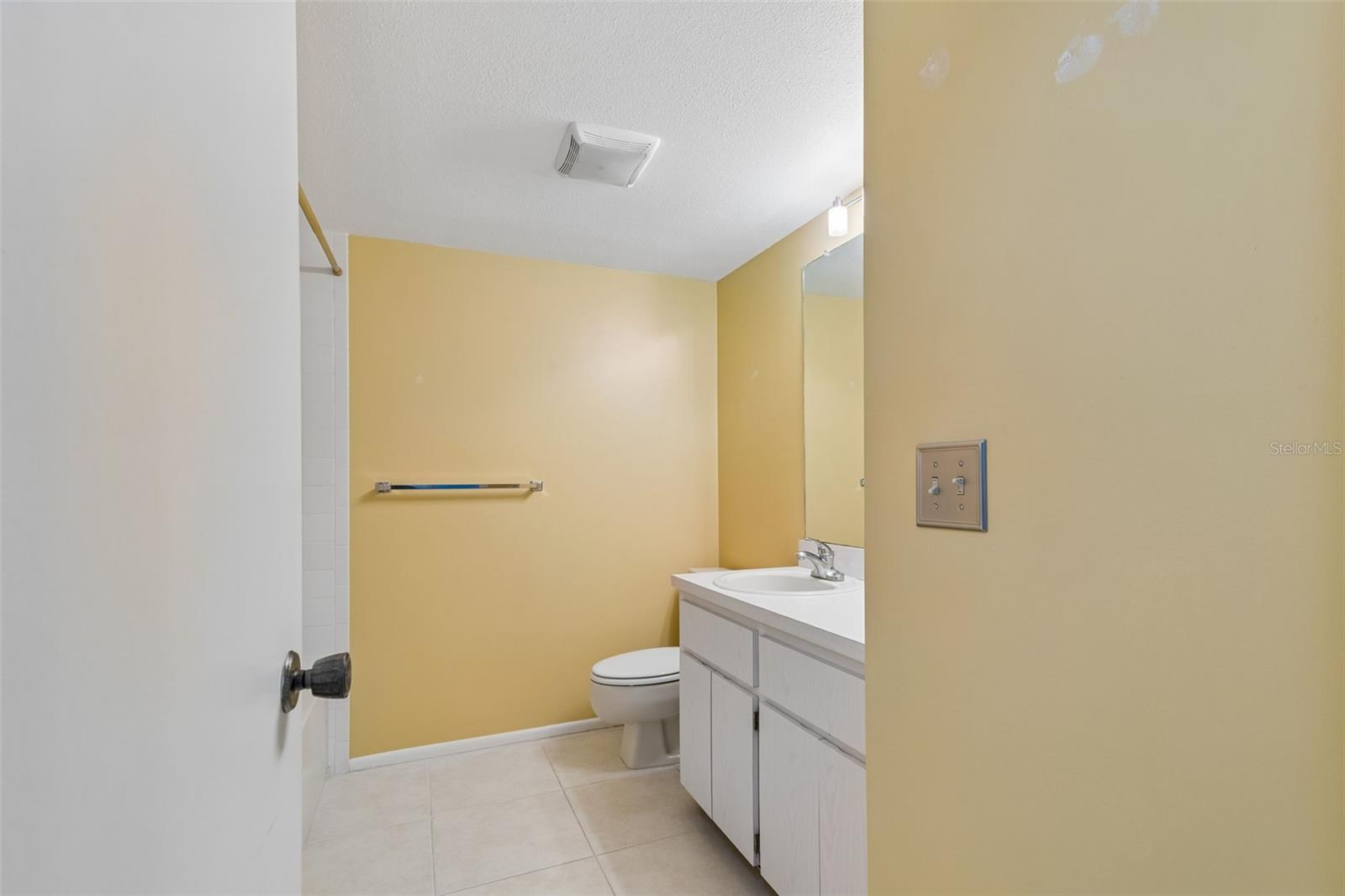 2150 SHELLY DR #B, PALM HARBOR, FL, 34684