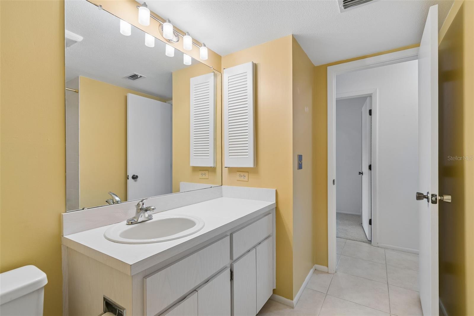 2150 SHELLY DR #B, PALM HARBOR, FL, 34684