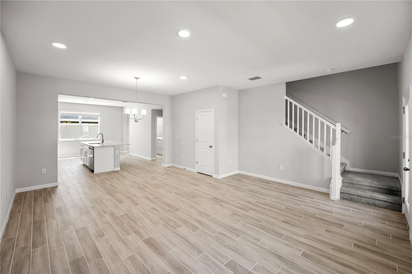 1367 MOUNT ROYAL DR, ST CLOUD, FL, 34771