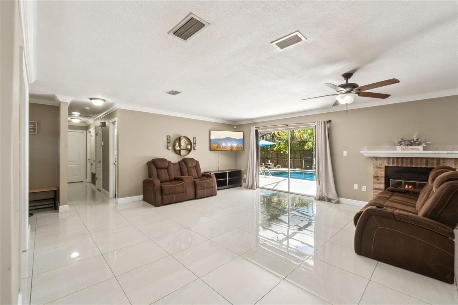 1537 S SPRING GARDEN AVE, DELAND, FL, 32720