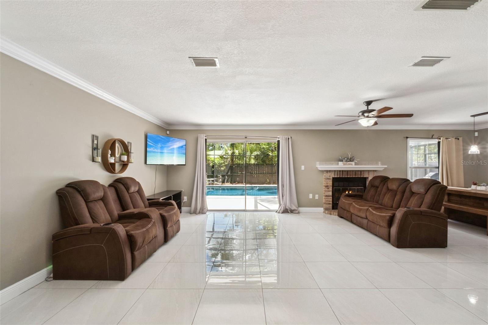 1537 S SPRING GARDEN AVE, DELAND, FL, 32720