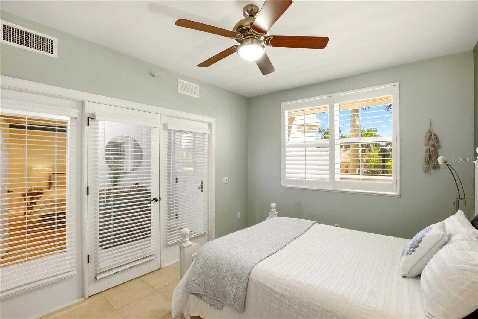 3313 SUNSET KEY CIR #105, PUNTA GORDA, FL, 33955