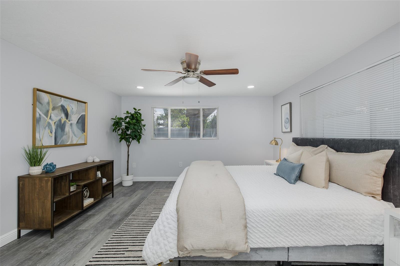 7235 15TH ST N, ST PETERSBURG, FL, 33702