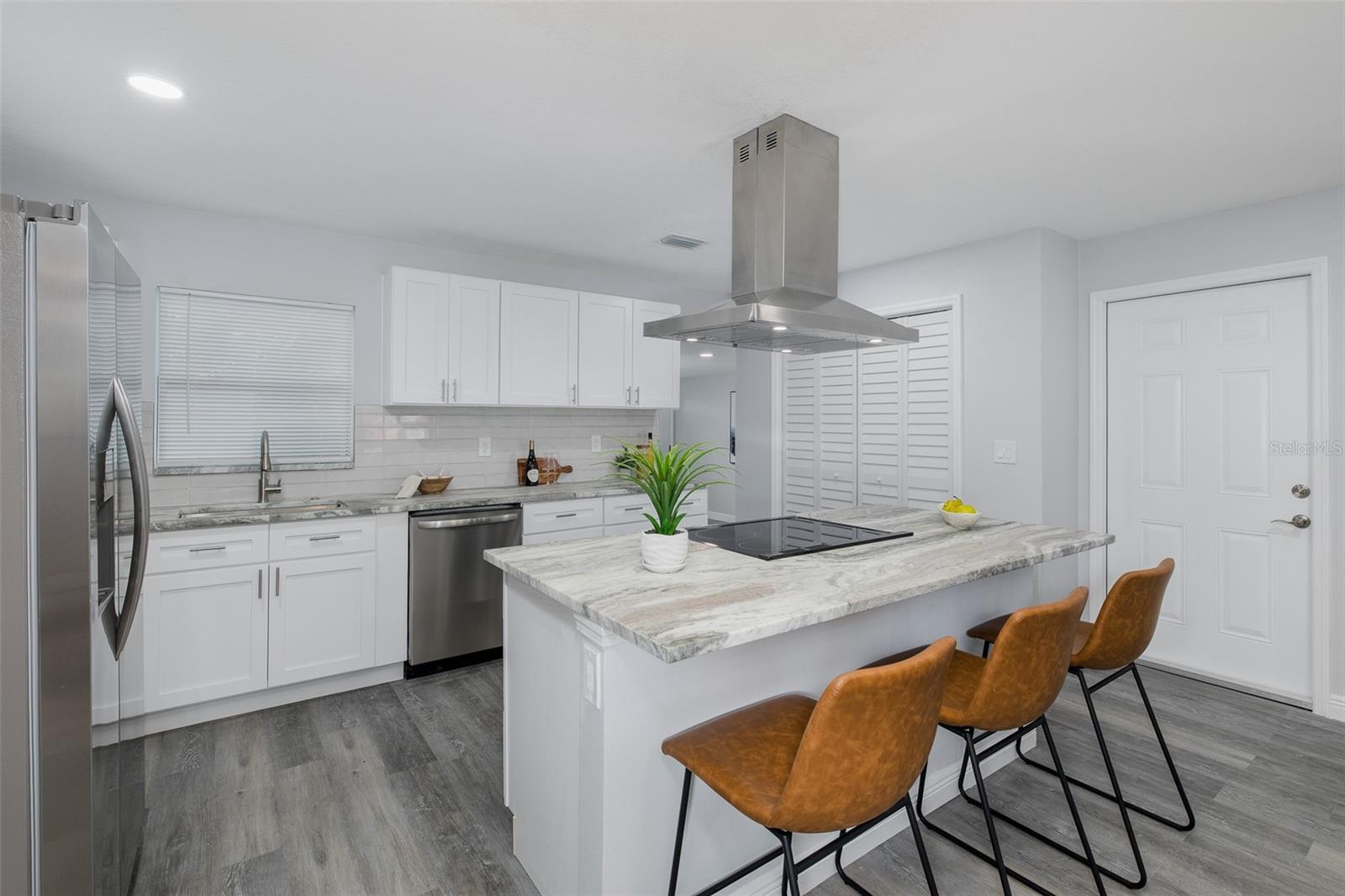 7235 15TH ST N, ST PETERSBURG, FL, 33702