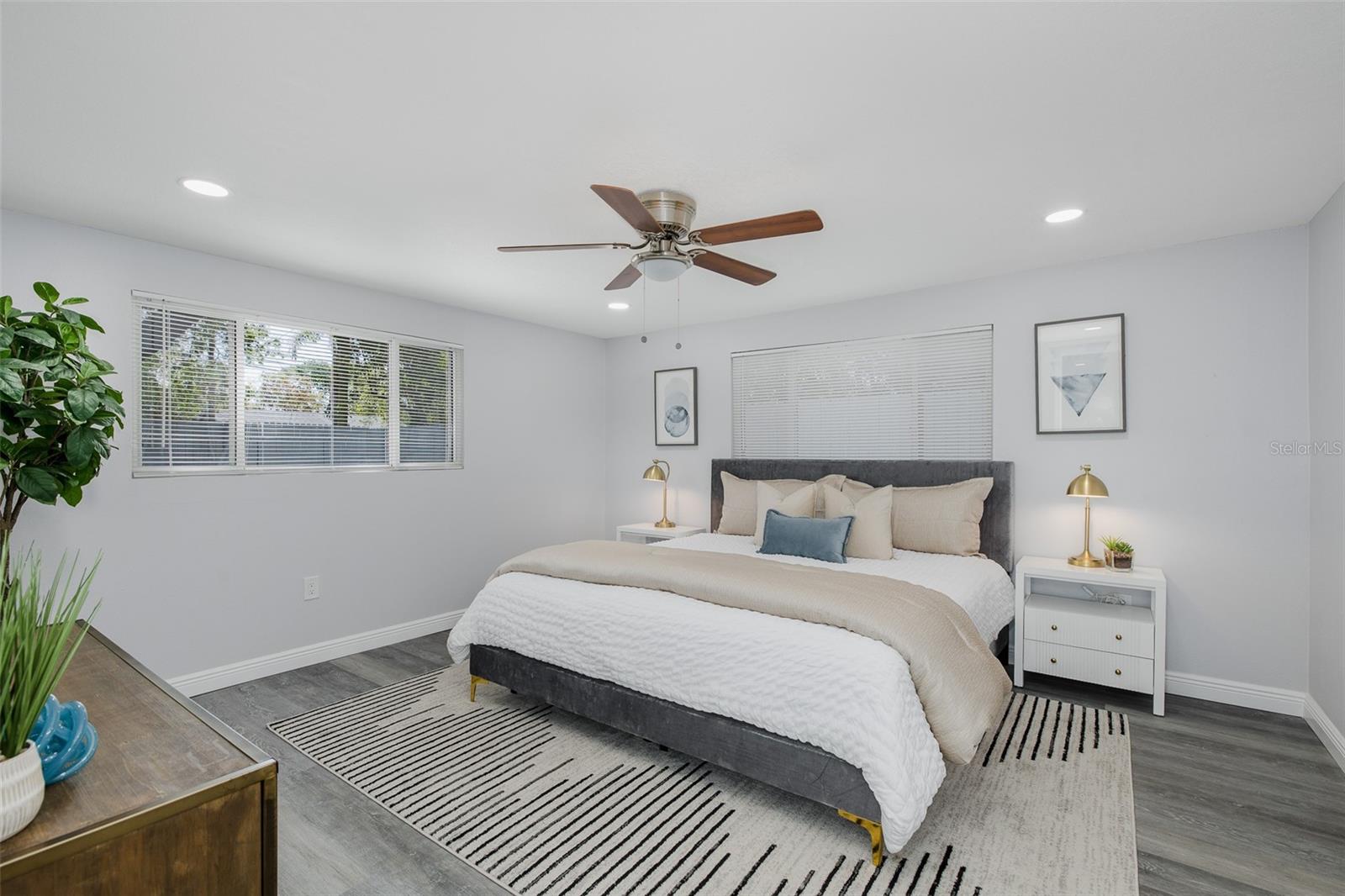 7235 15TH ST N, ST PETERSBURG, FL, 33702