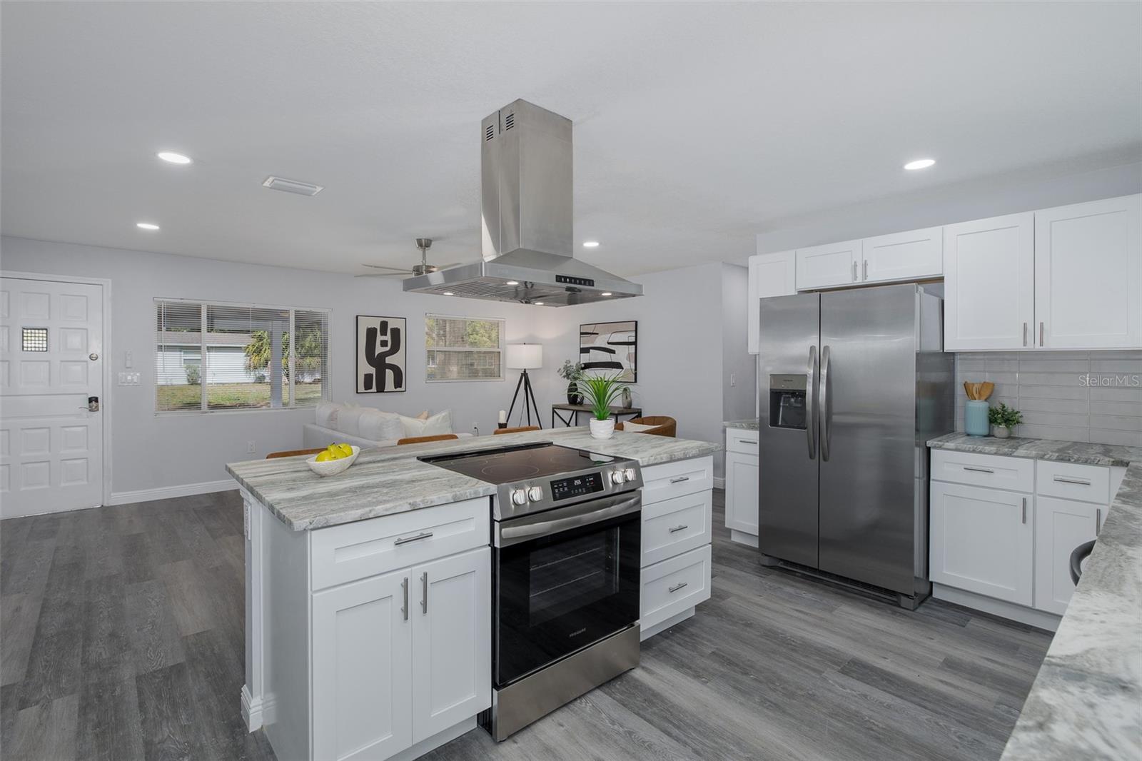 7235 15TH ST N, ST PETERSBURG, FL, 33702