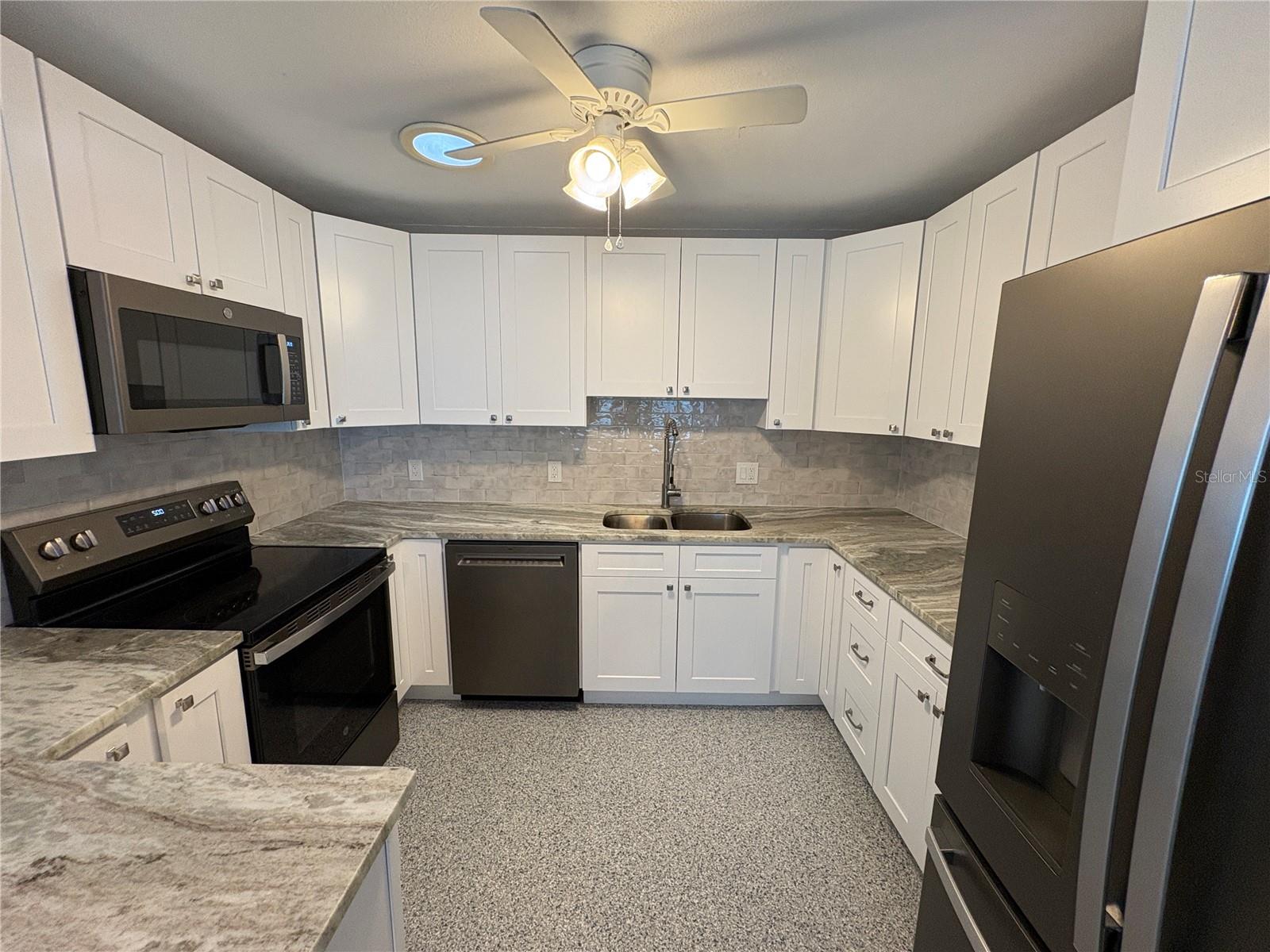 4515-4517 103RD STREET CT W, BRADENTON, FL, 34210